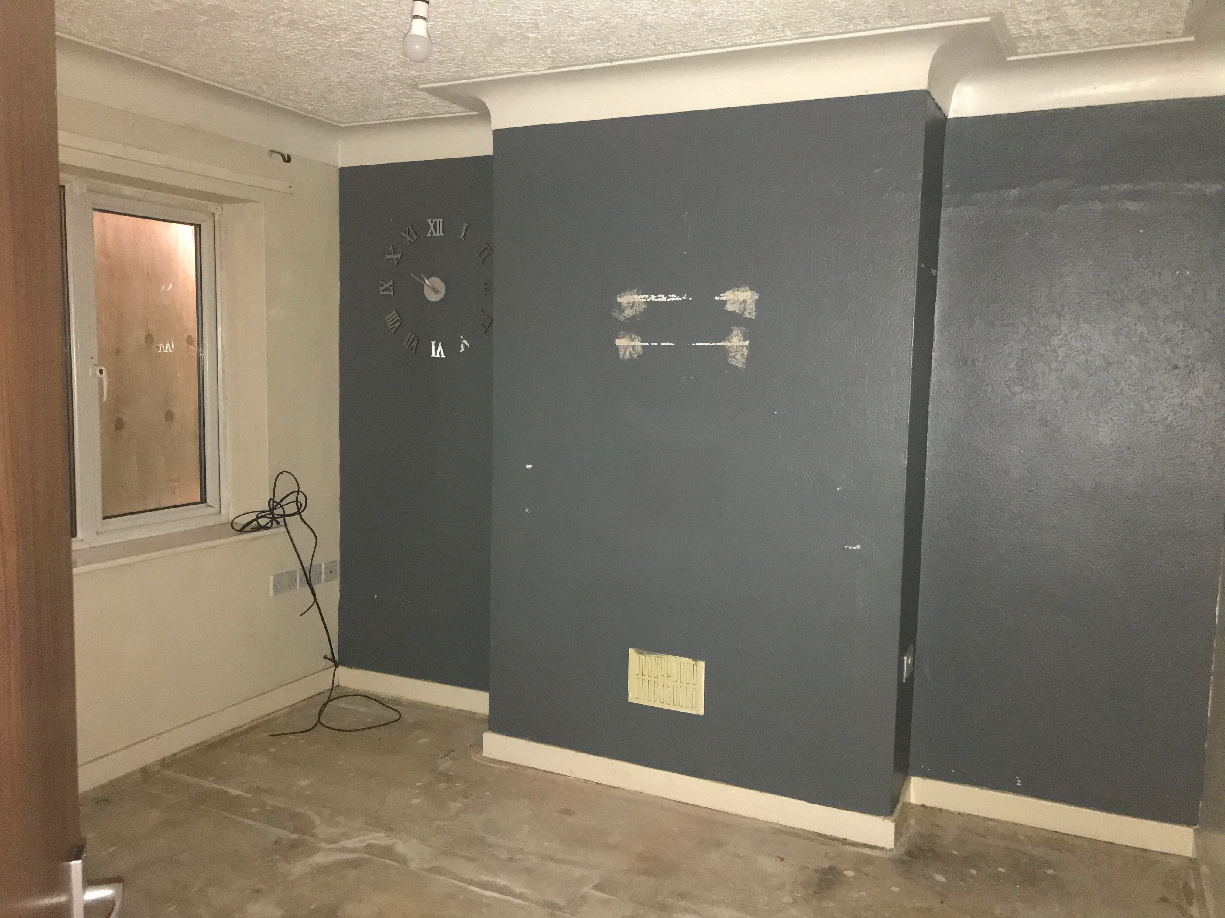 VACANT - Freehold Semi-Detached House 
