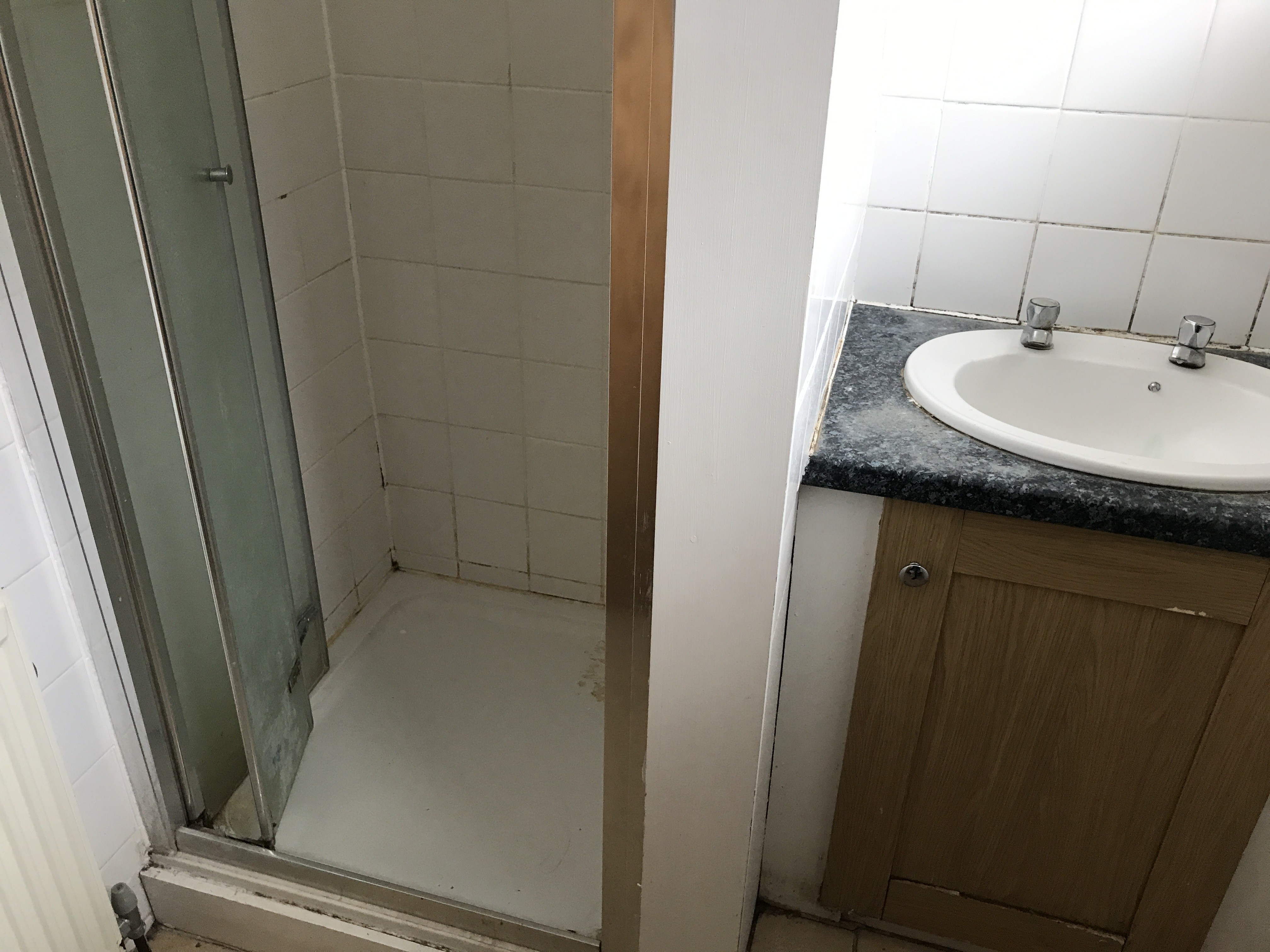 VACANT - Leasehold Self Contained First Floor Maisonette