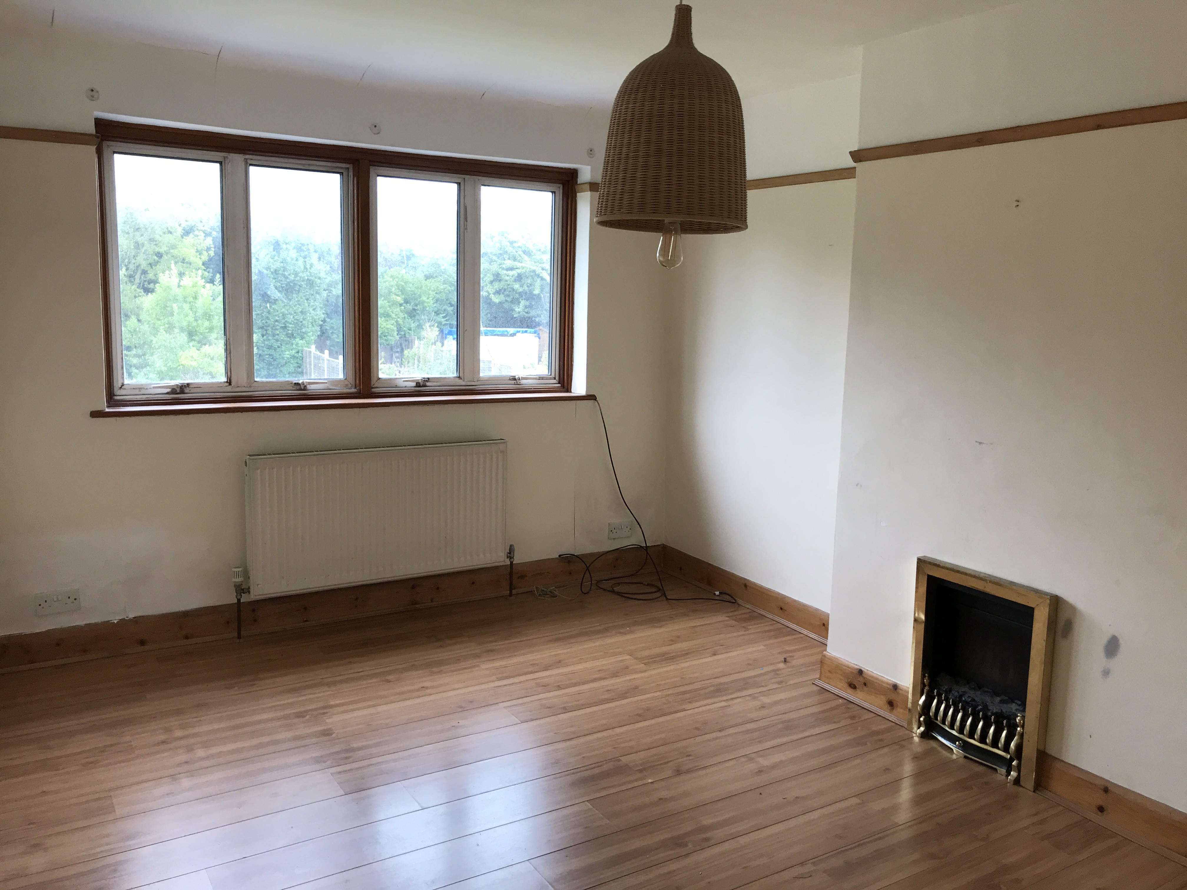 VACANT - Leasehold Self Contained First Floor Maisonette