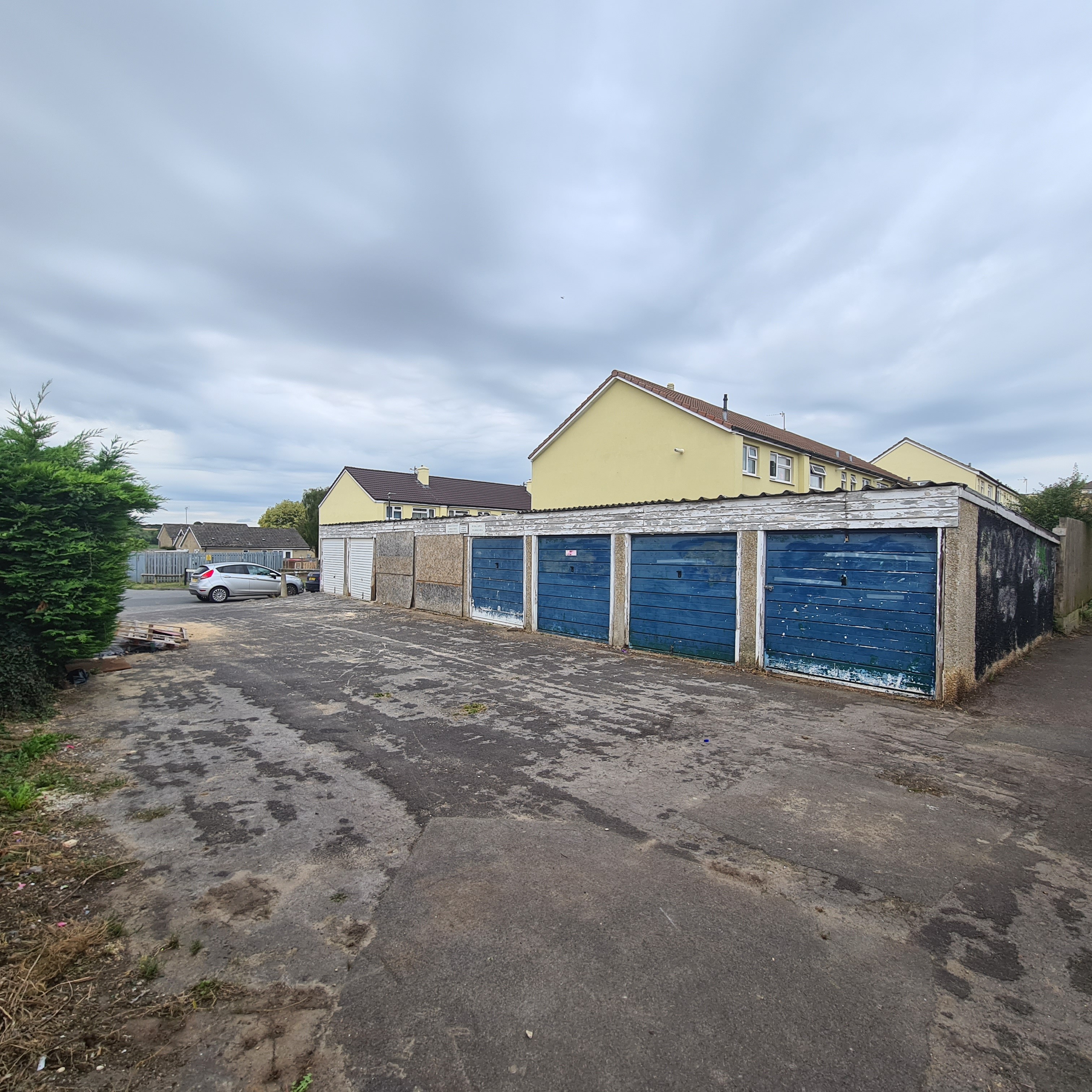 VACANT - Freehold Block of Garages and Forecourt 
