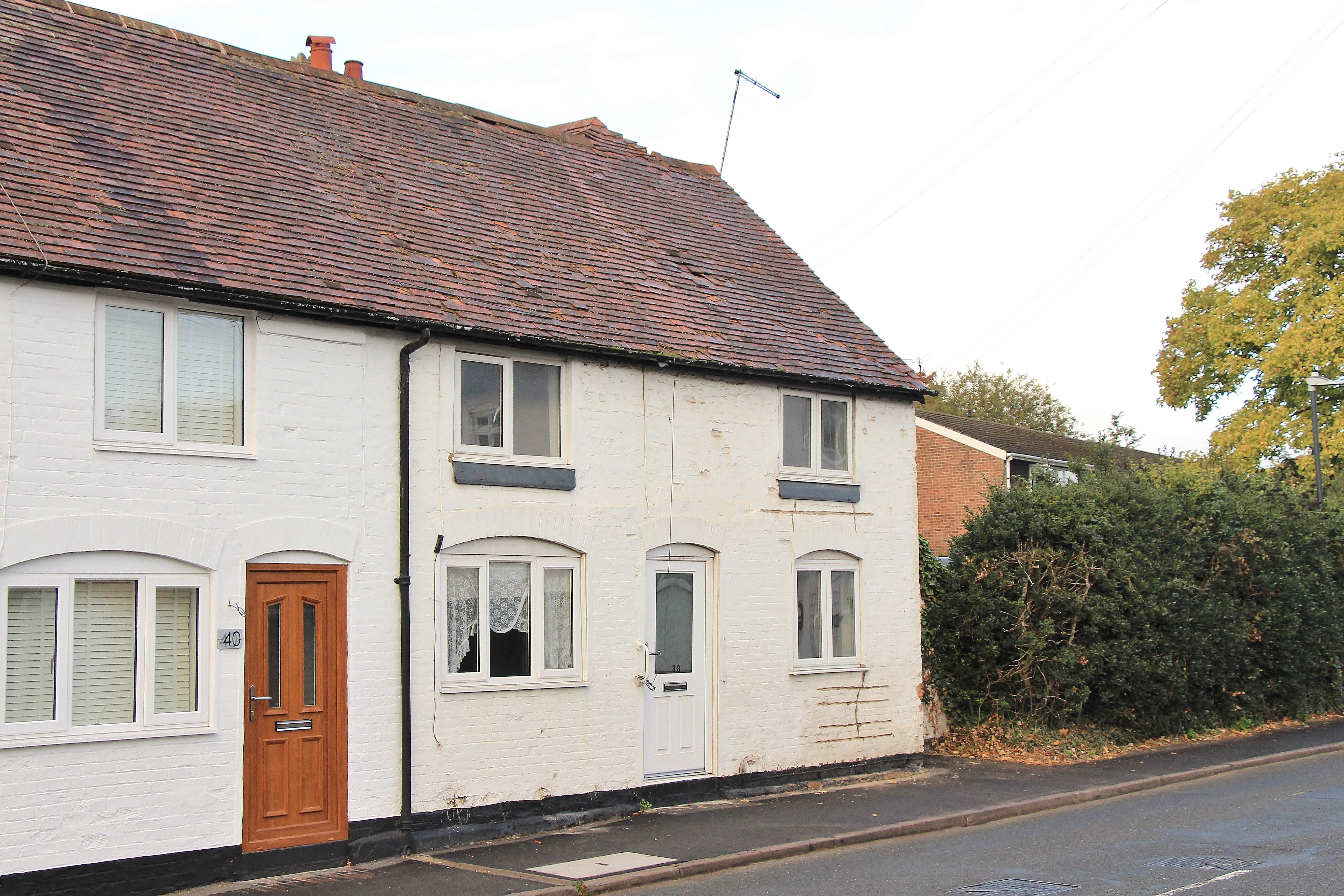 VACANT - Freehold Mid Terrace House