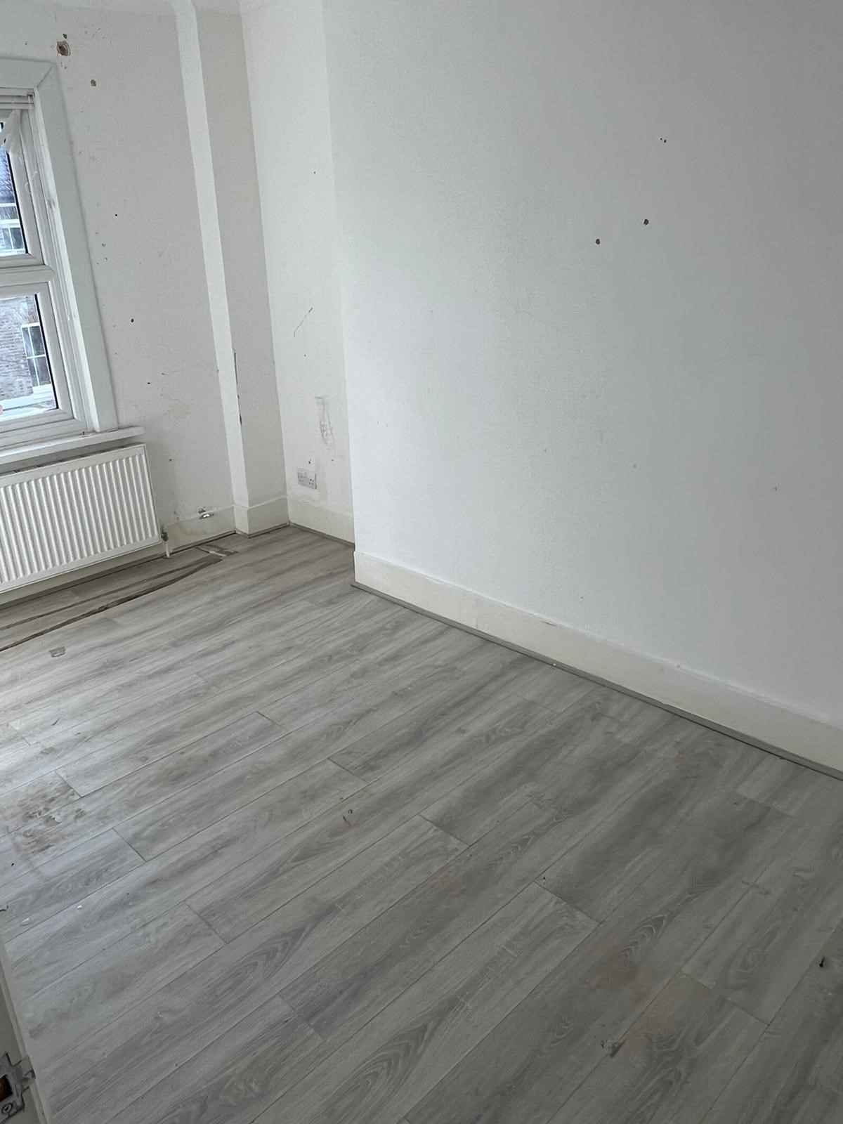 VACANT - Freehold Mid Terrace Building