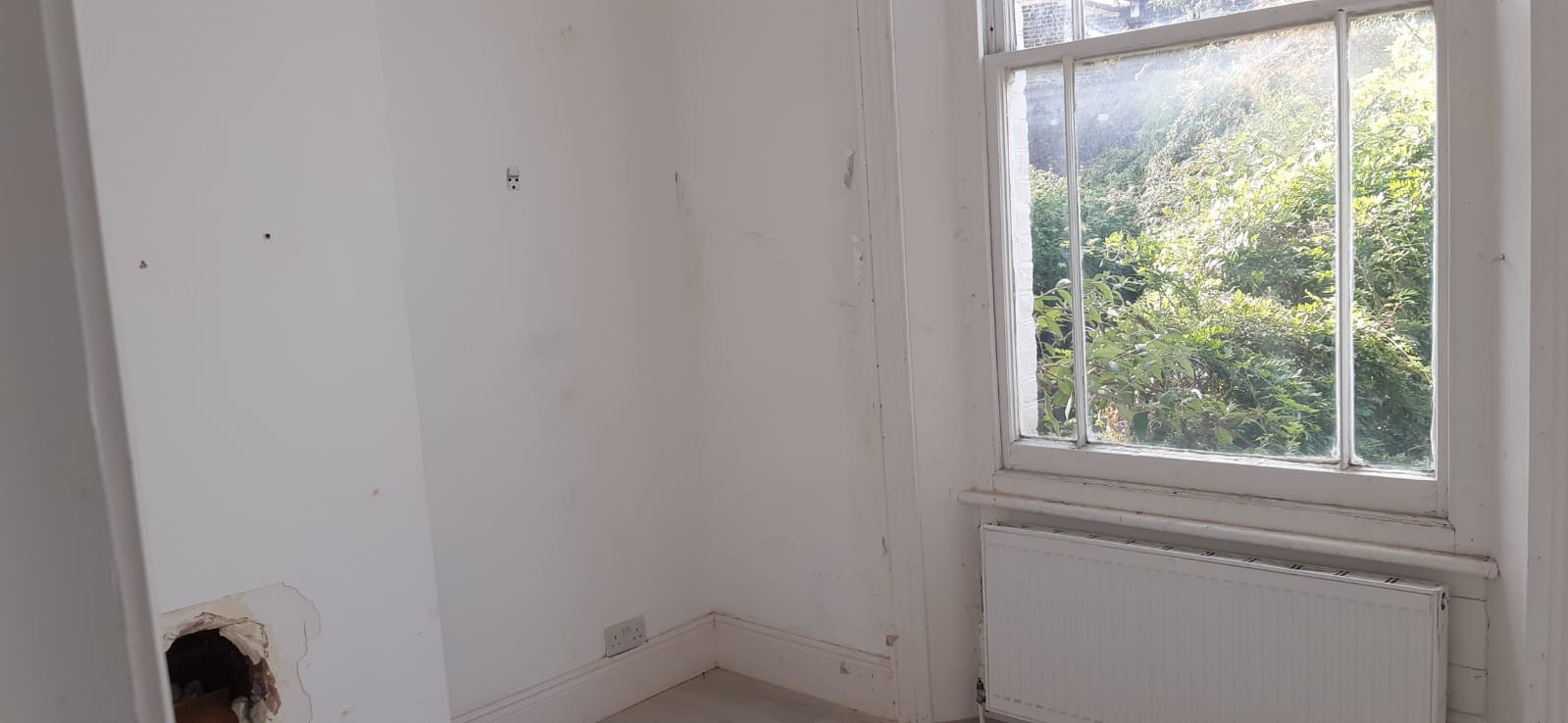 VACANT - Freehold Mid Terrace Building
