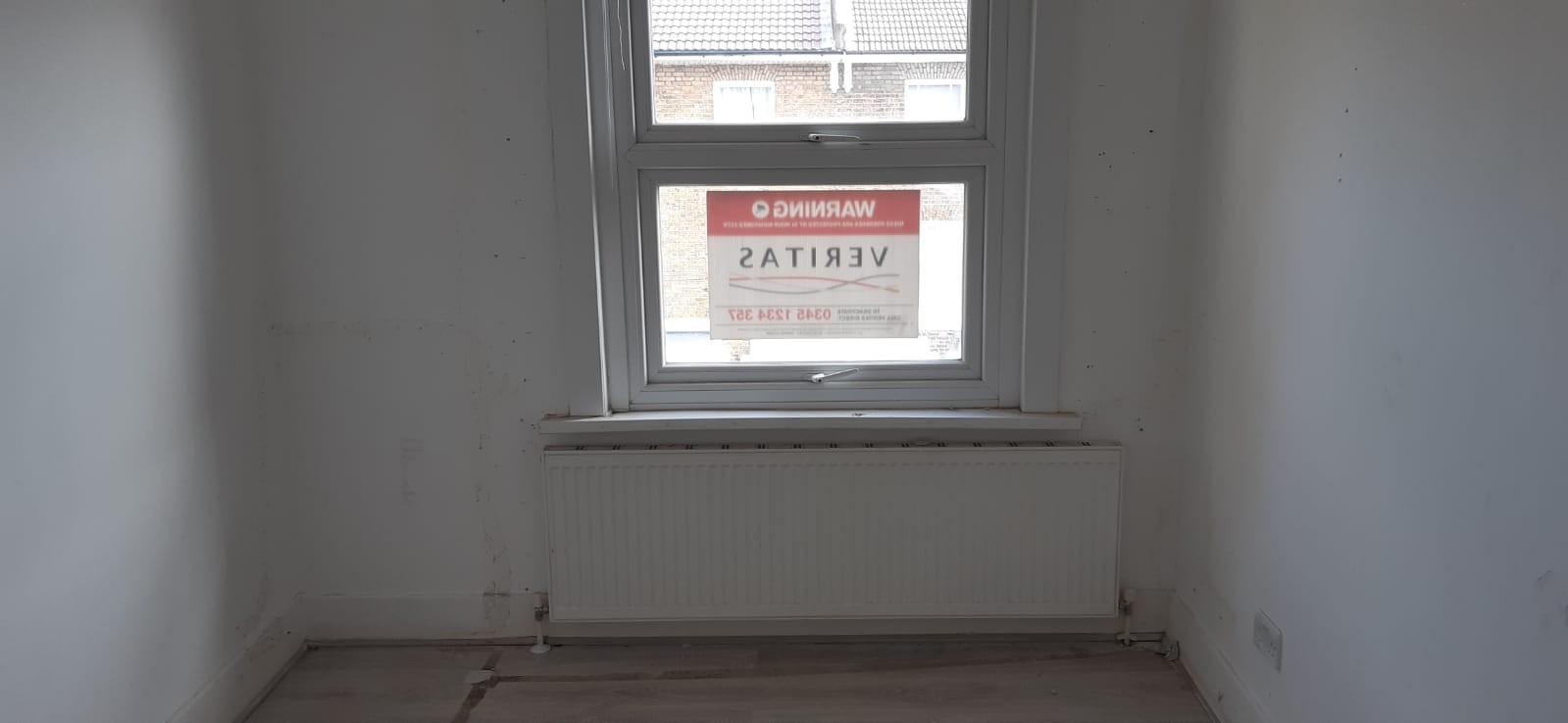 VACANT - Freehold Mid Terrace Building
