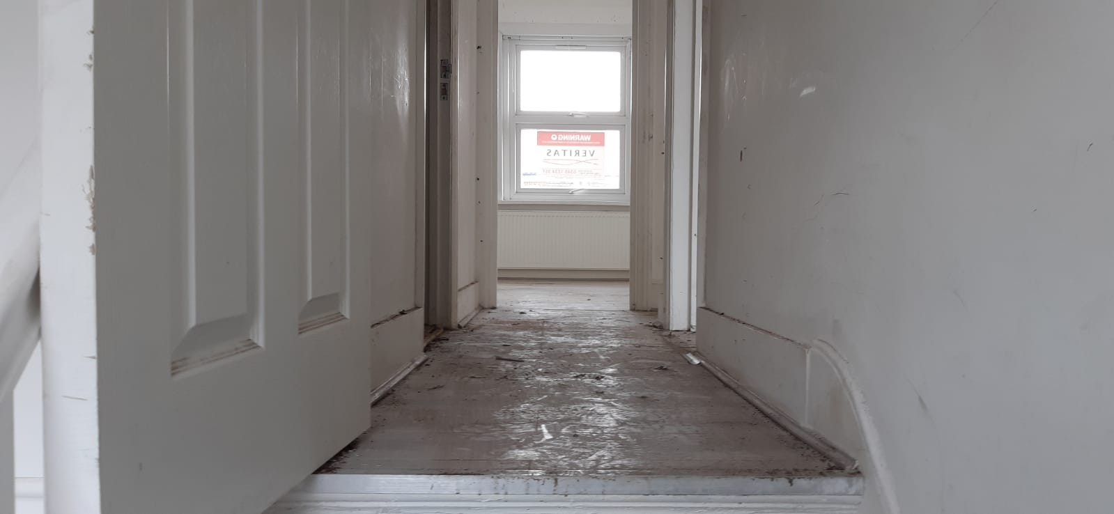VACANT - Freehold Mid Terrace Building