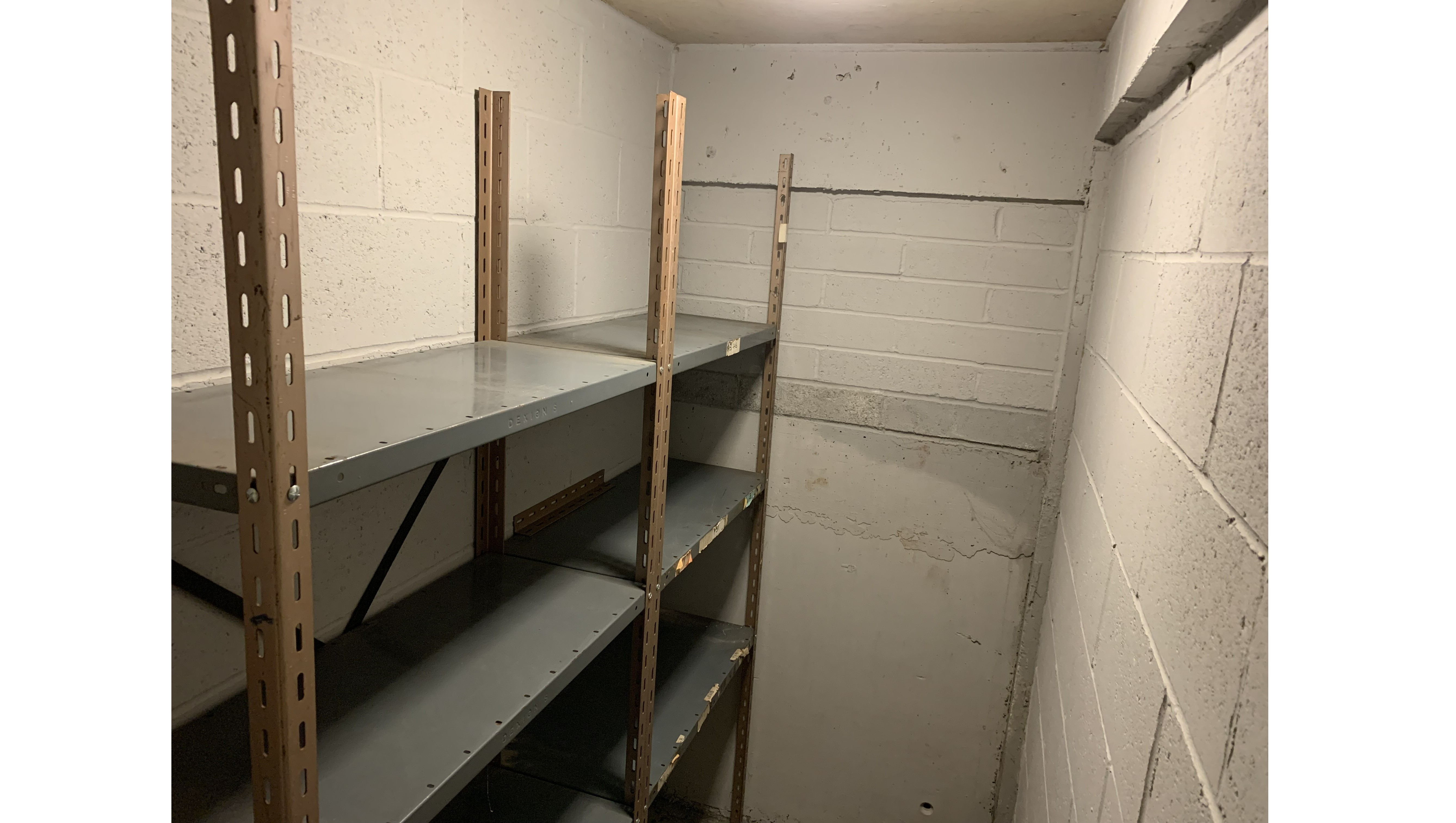 INVESTMENT - Freehold Storage Units