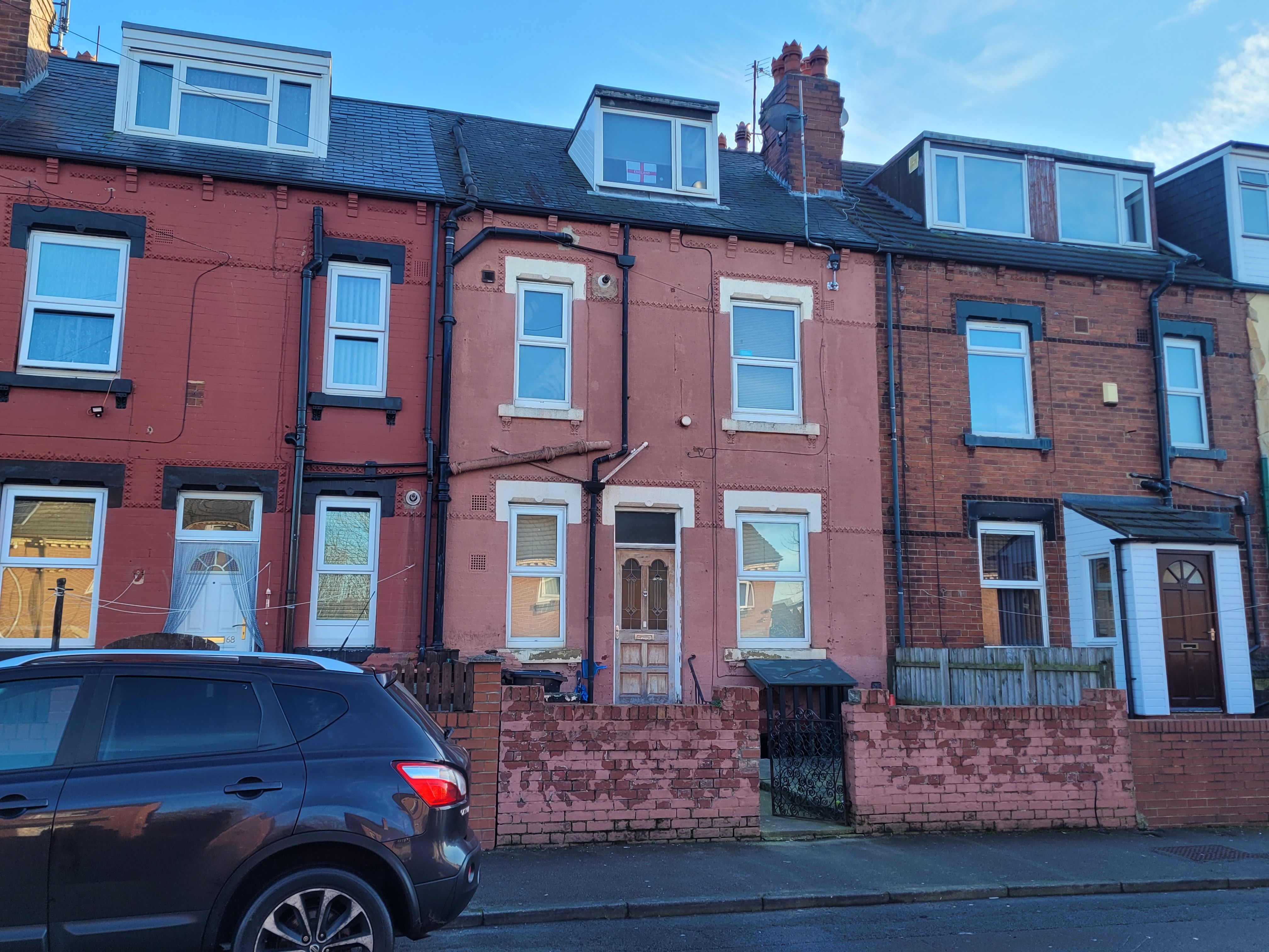 INVESTMENT - Freehold Terrace Building 