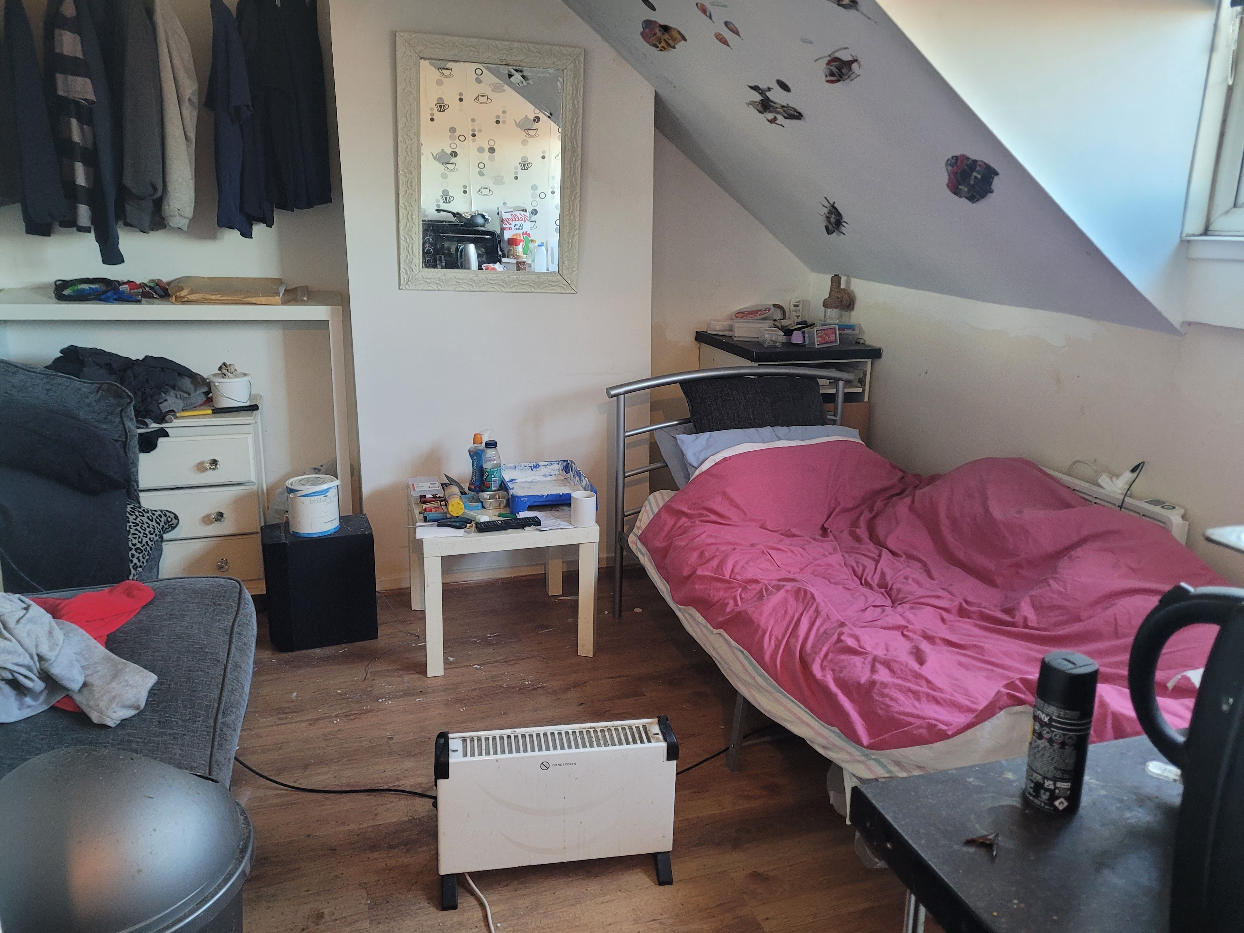 INVESTMENT - Freehold Terrace Building 