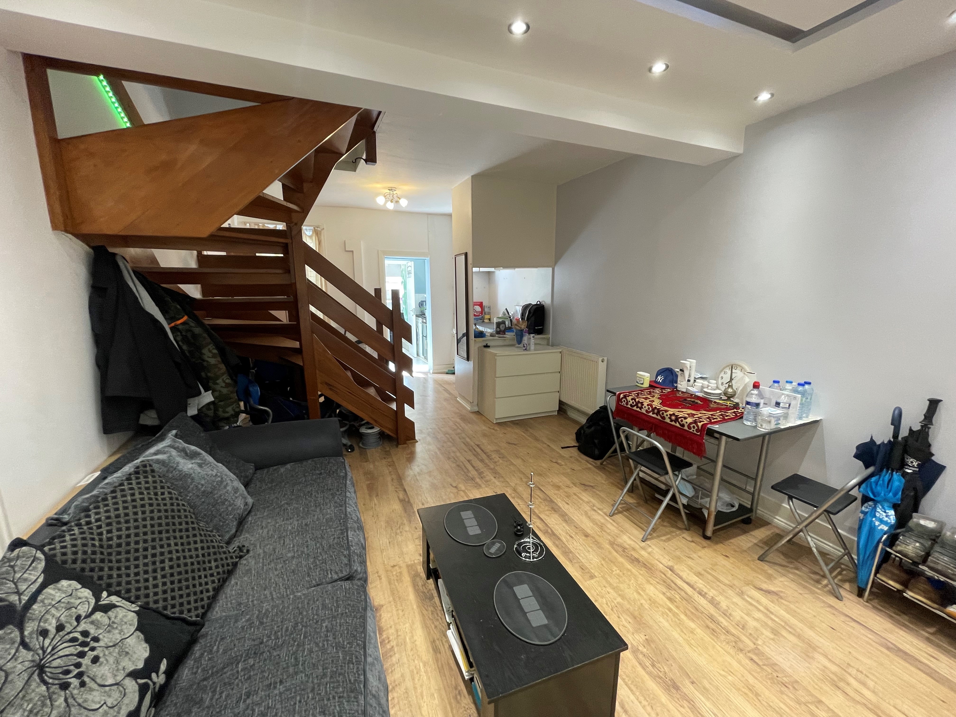 VACANT - Freehold End of Terrace House