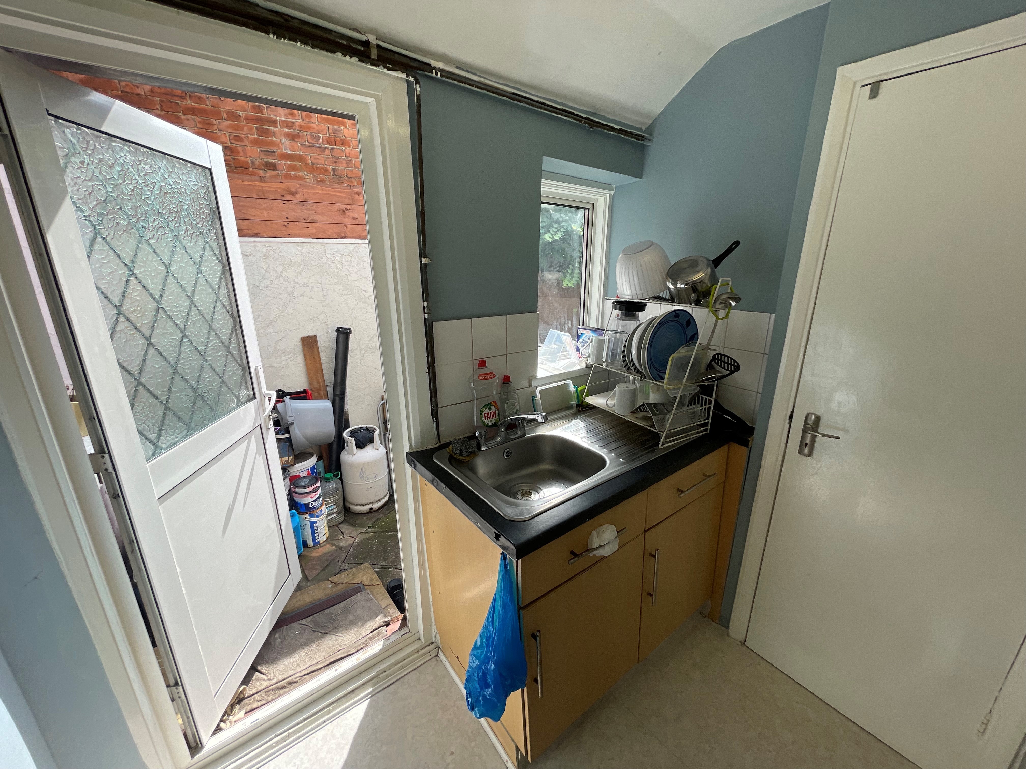 VACANT - Freehold End of Terrace House