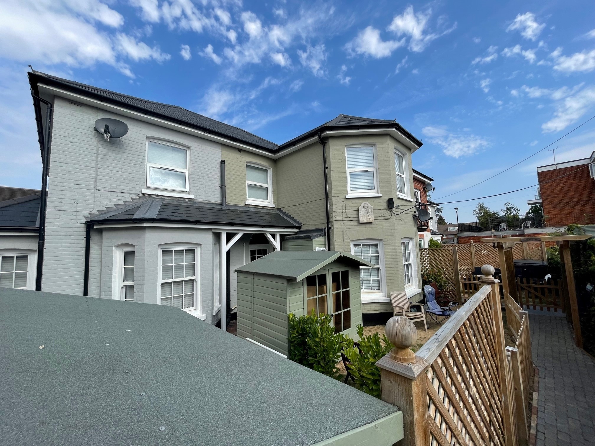 INVESTMENT - Substantial Freehold Building 