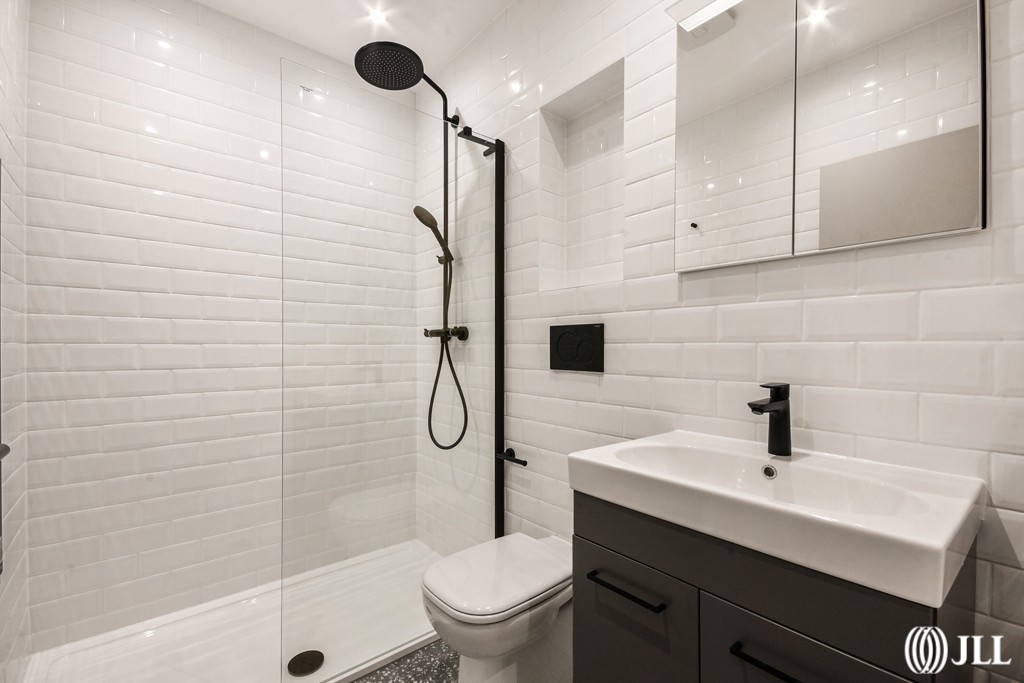 INVESTMENT - Leasehold Self Contained Second Floor Flat