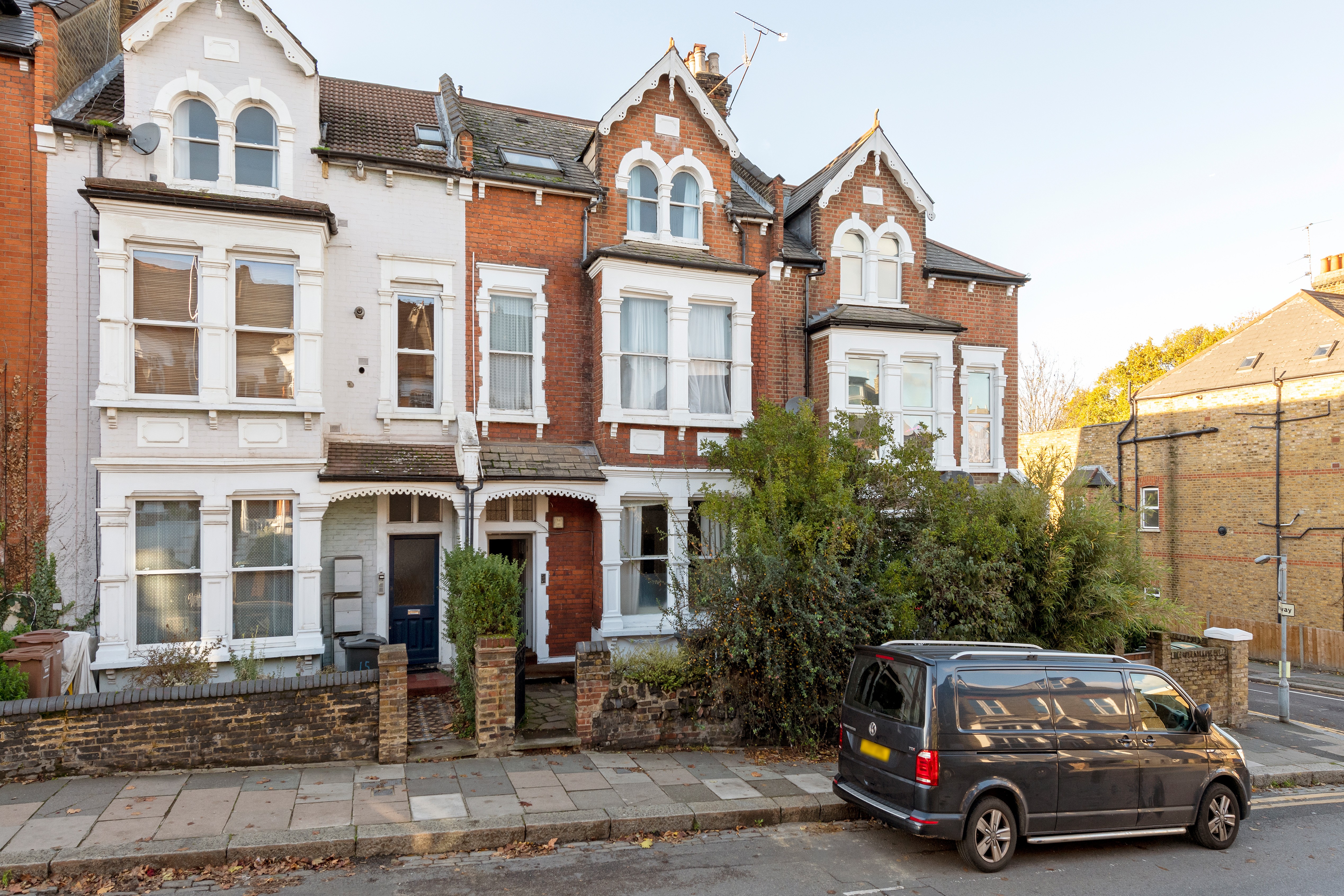 INVESTMENT - A Freehold Mid Terrace Building with Possible Potential