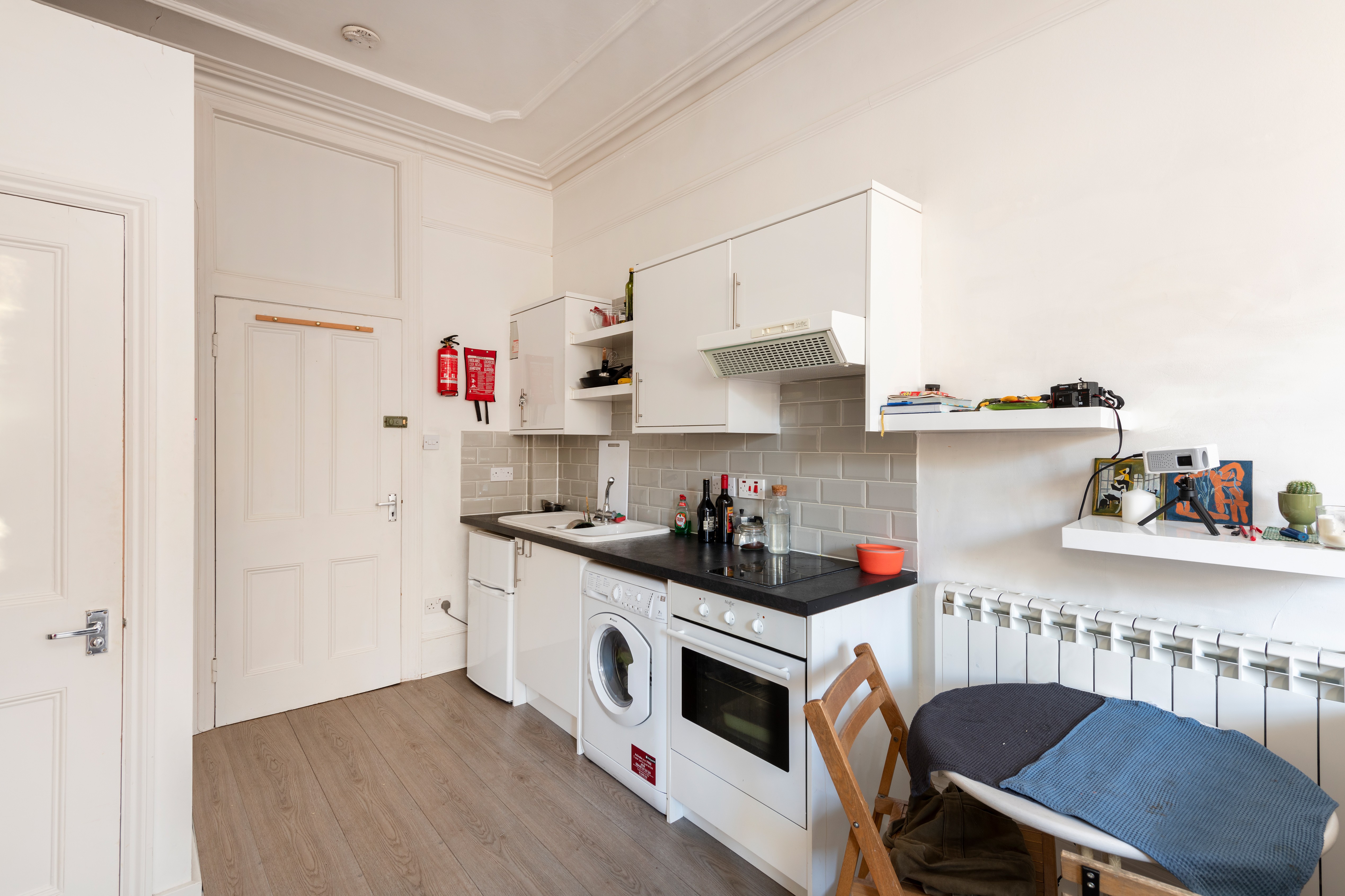 INVESTMENT - A Freehold Mid Terrace Building with Possible Potential