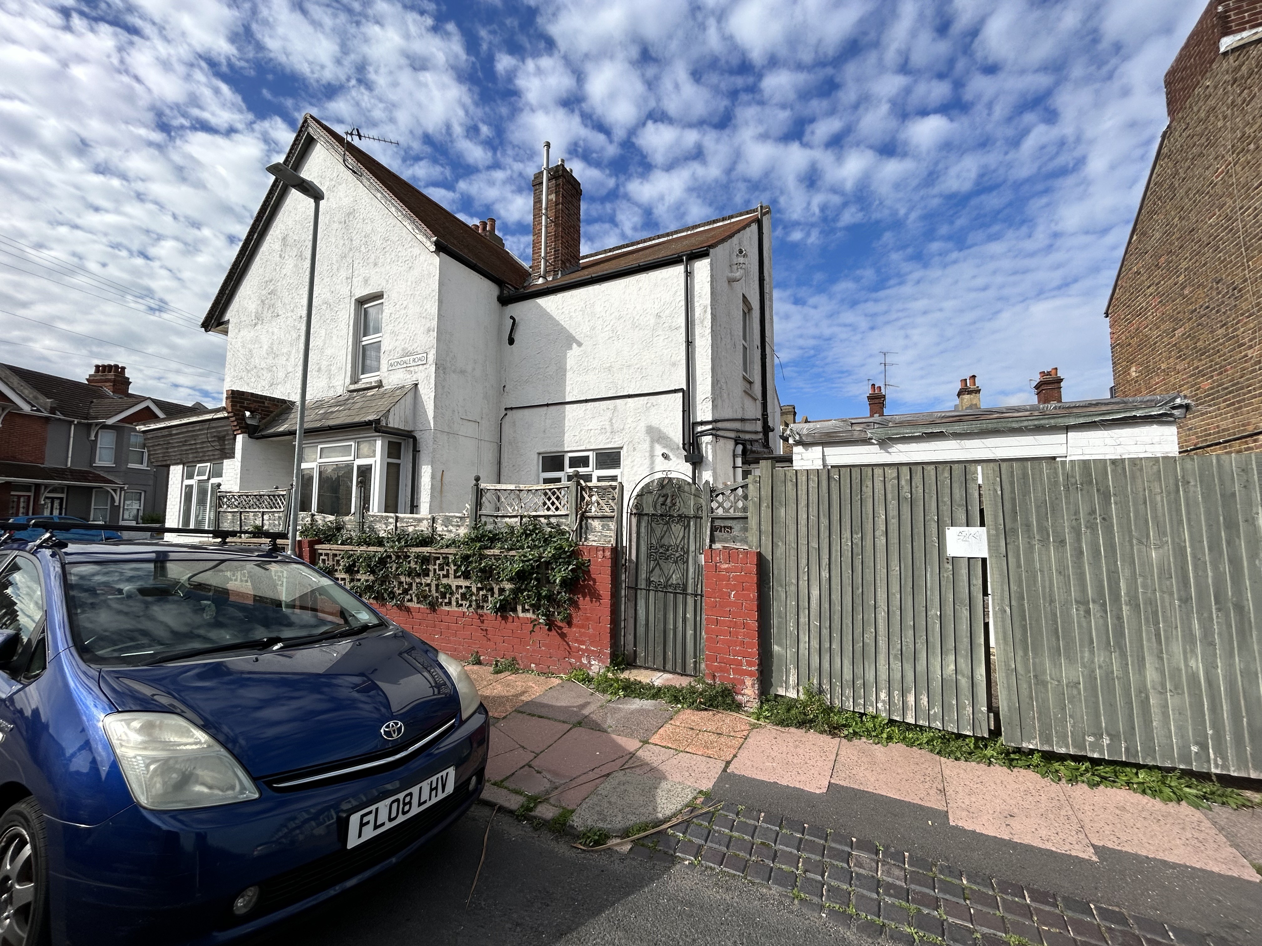 VACANT - Long Leasehold Self Contained Ground Floor Flat