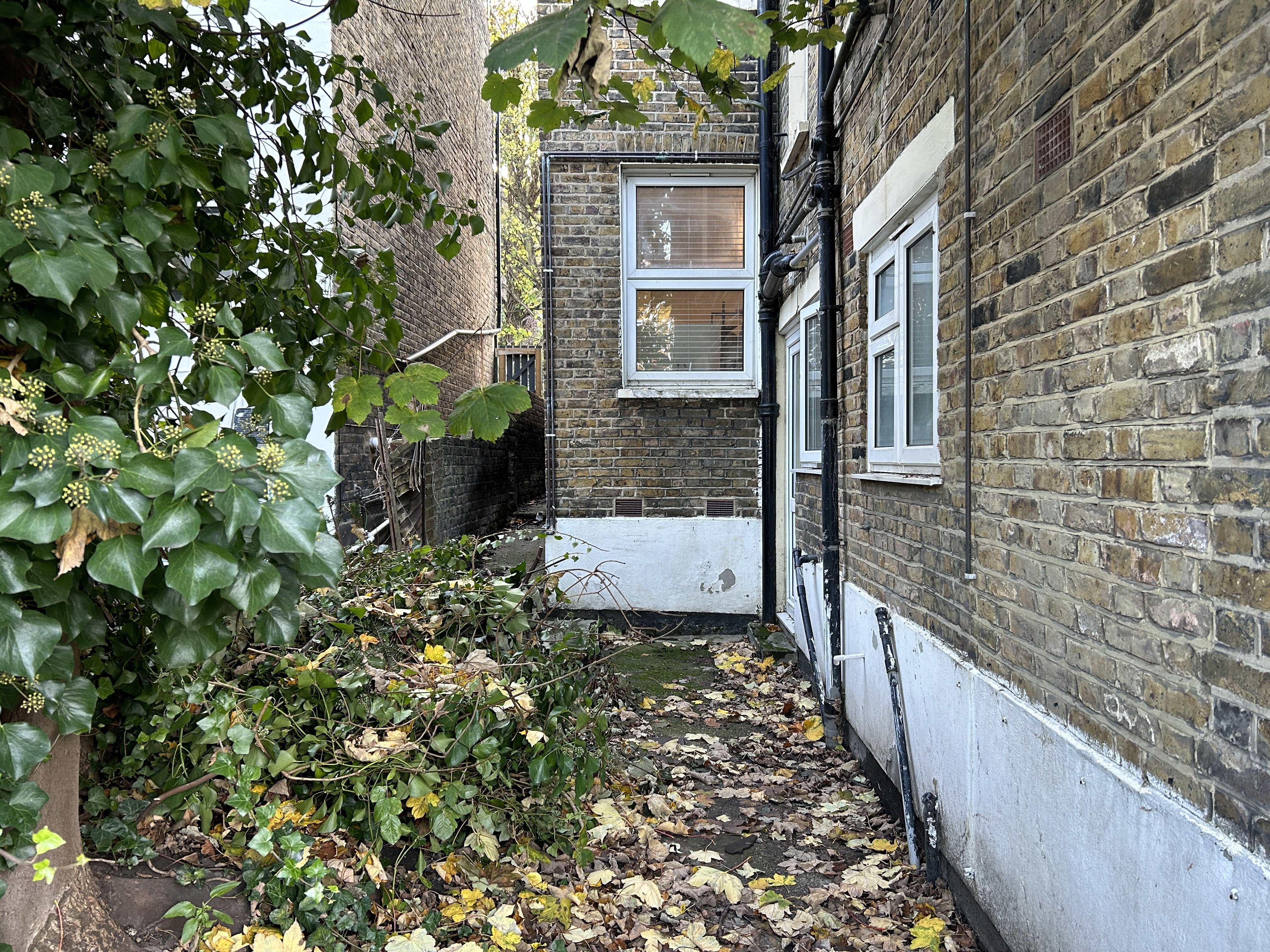 VACANT - Leasehold Self Contained Ground Floor Two Bedroom Flat 