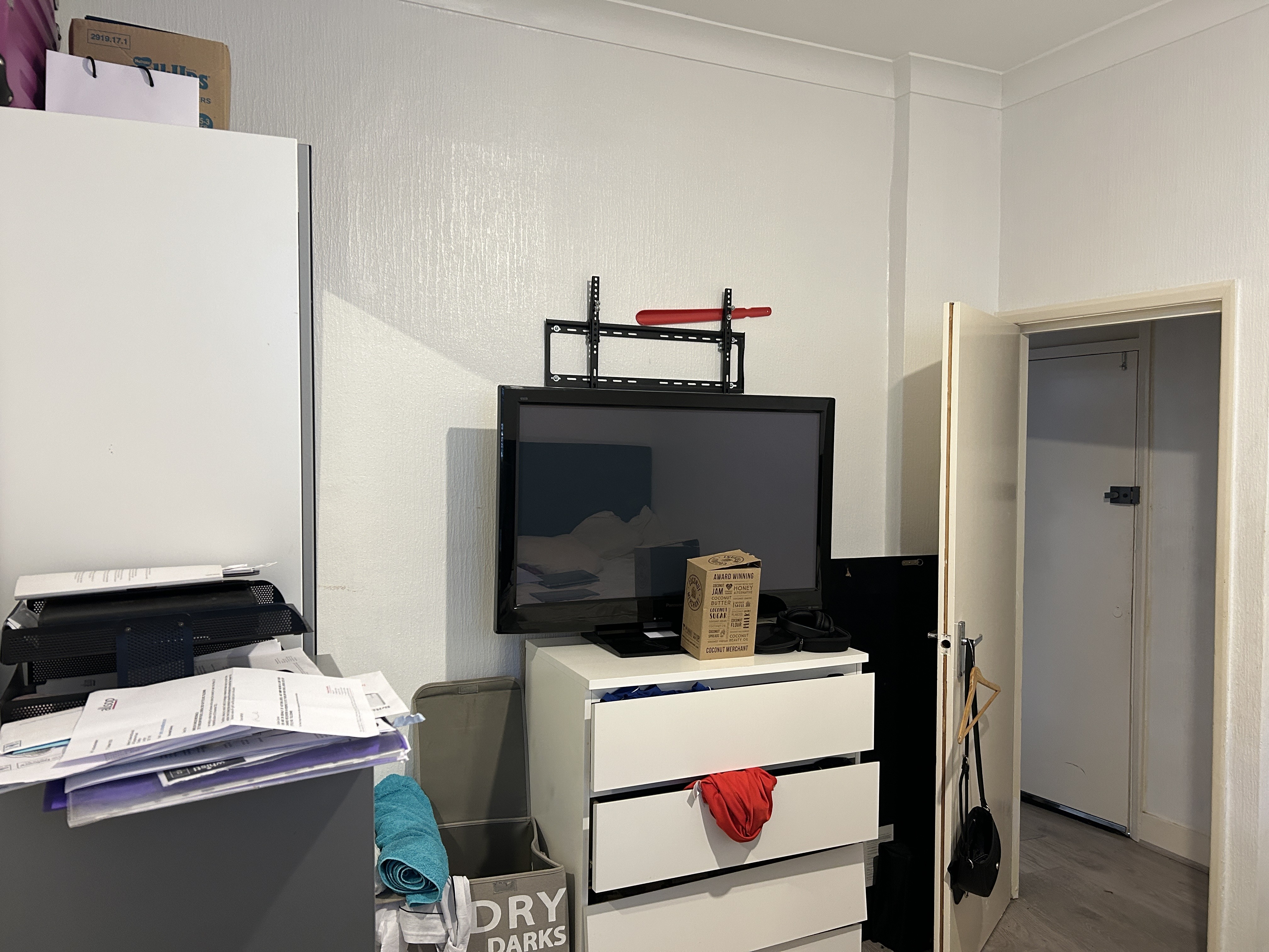 VACANT - Leasehold Self Contained Ground Floor Two Bedroom Flat 