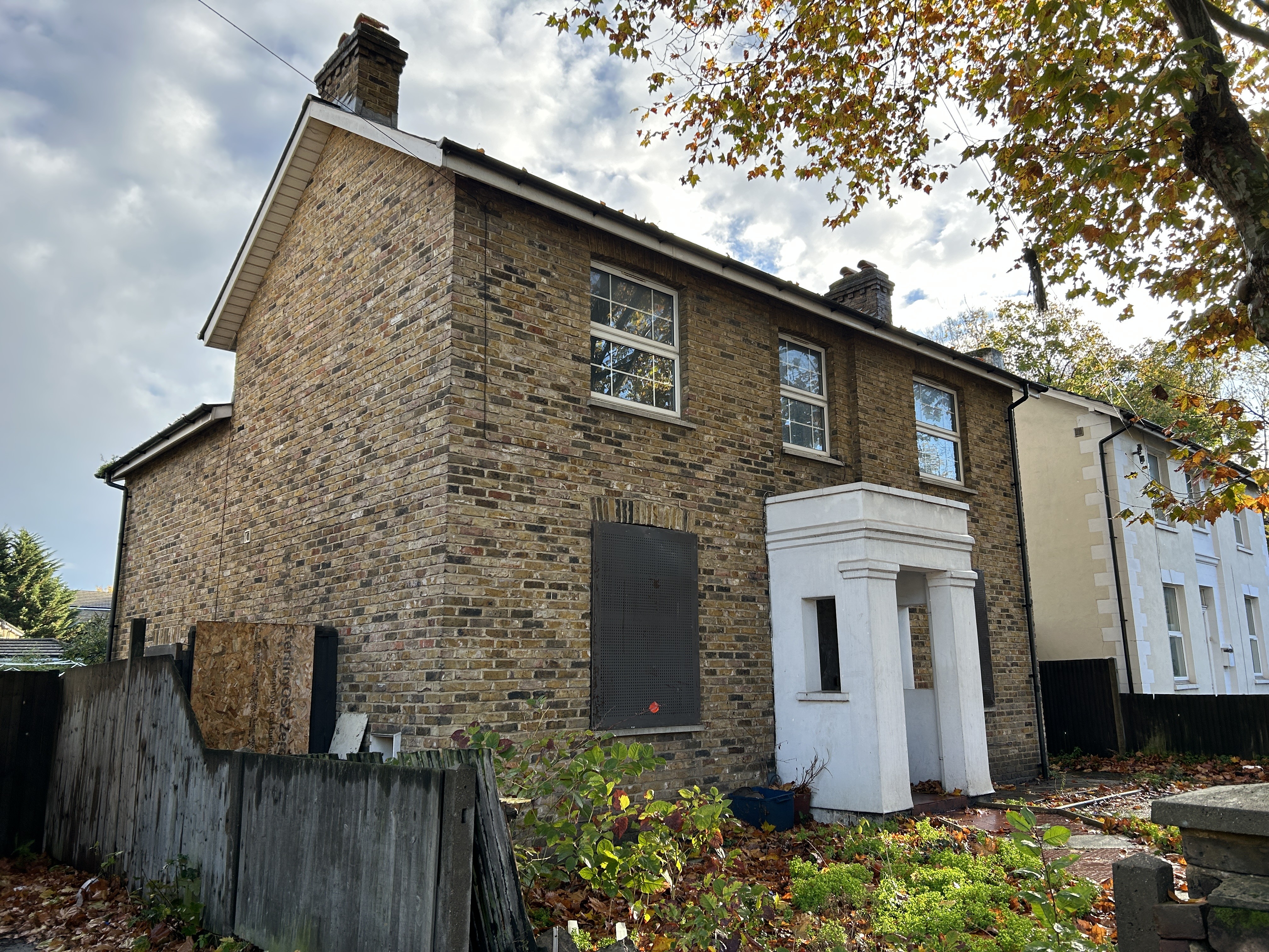 VACANT - Freehold Detached House