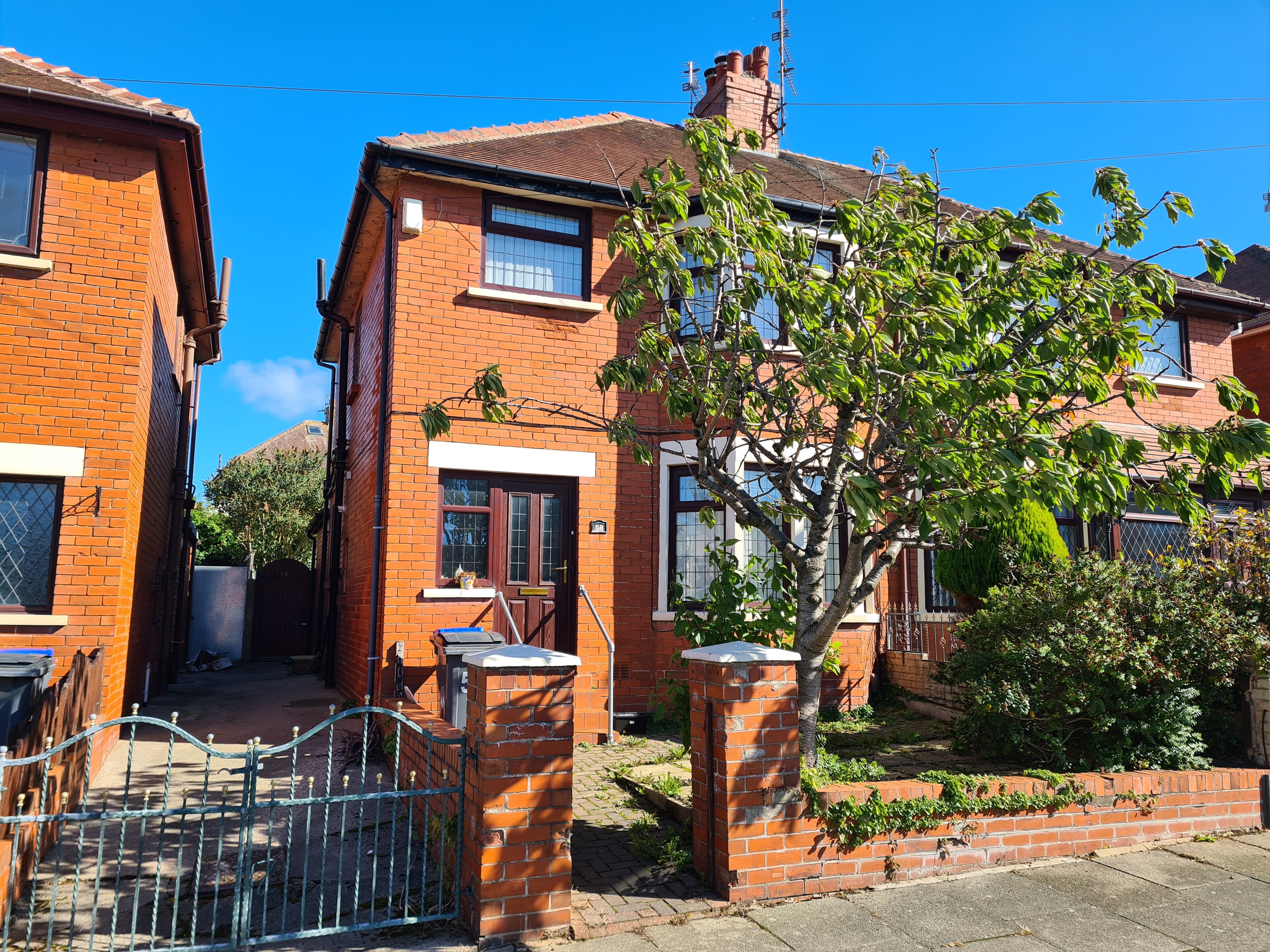 INVESTMENT - Freehold Semi-Detached House