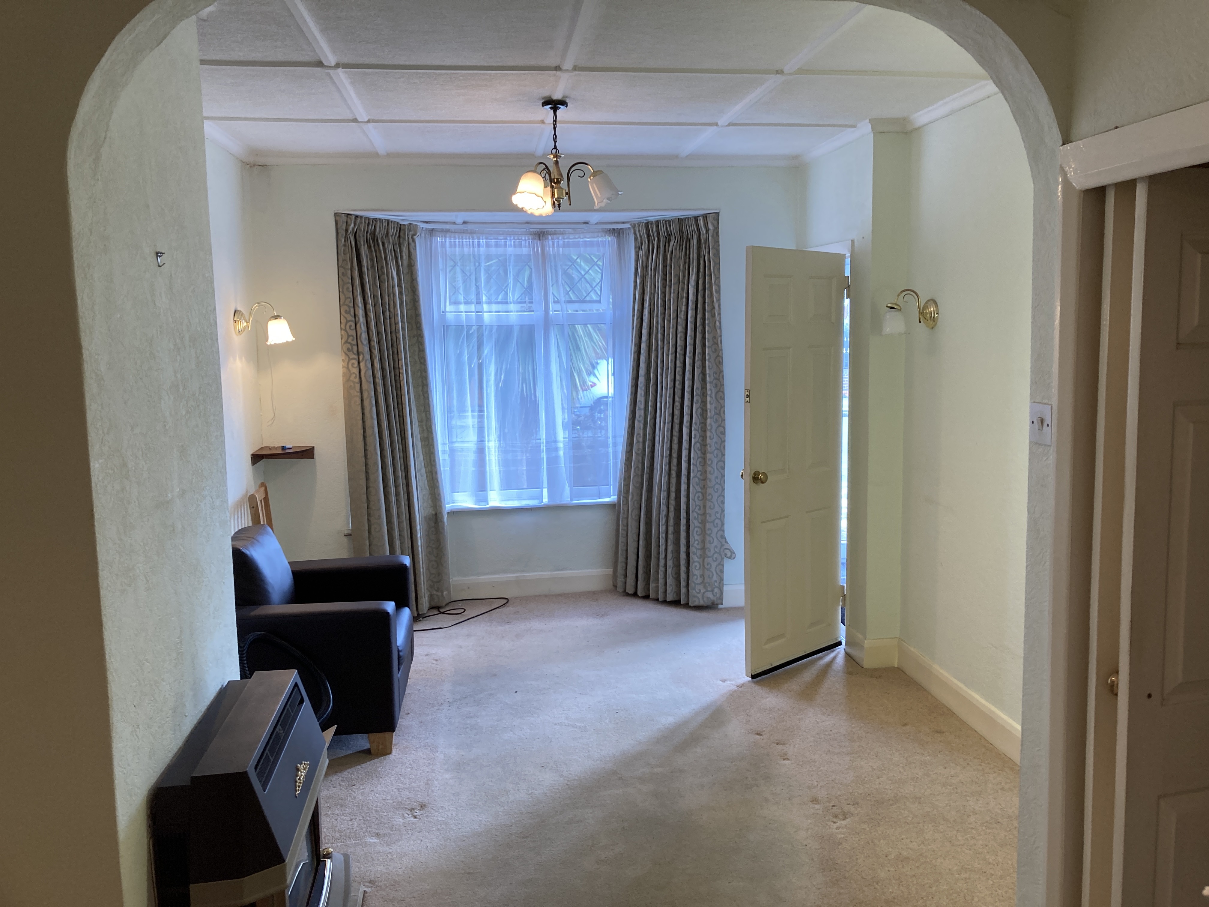 VACANT - Freehold Semi Detached House with Planning Permission