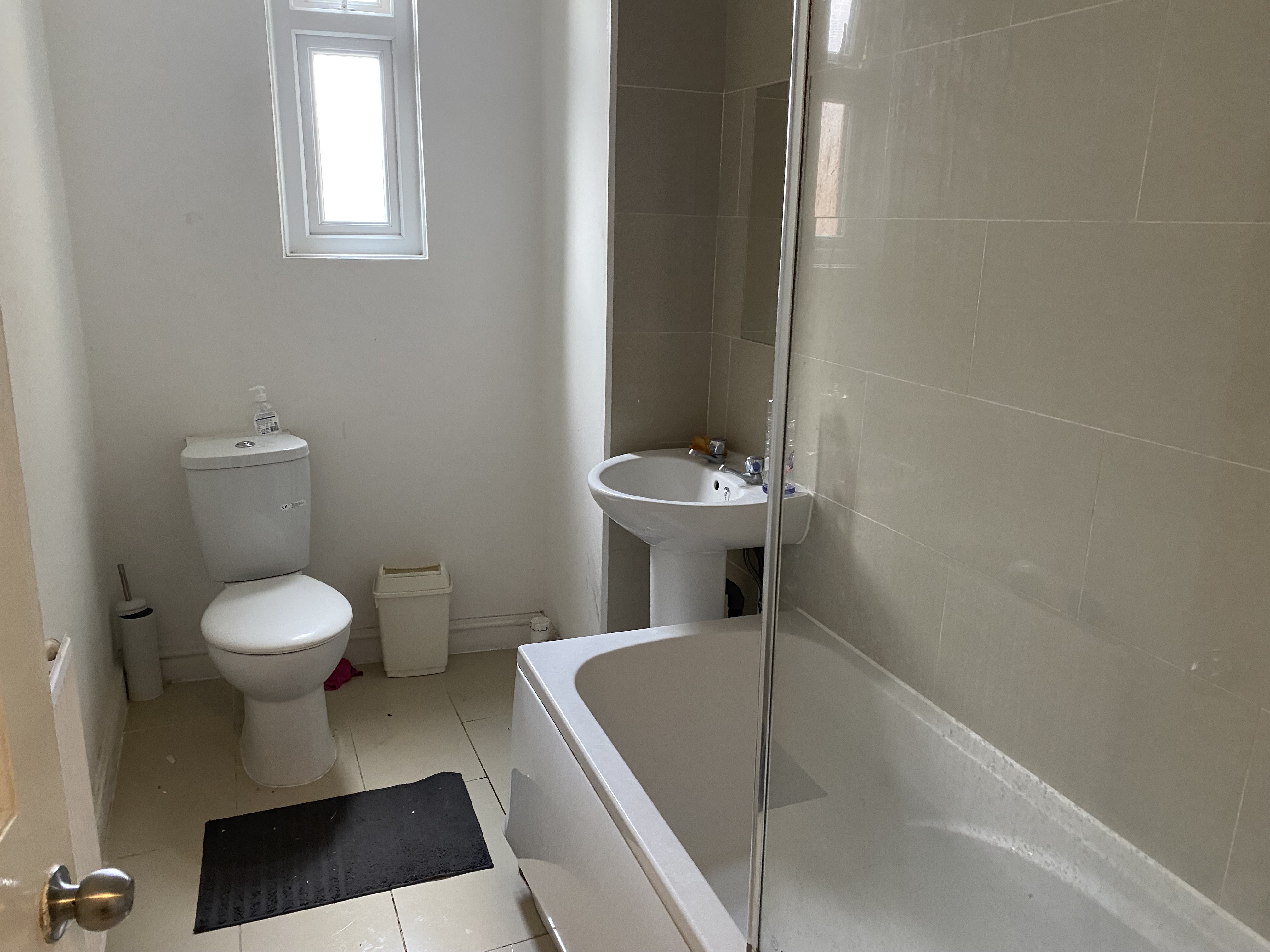 INVESTMENT - Leasehold Self Contained First and Second Floor (HMO) Maisonette