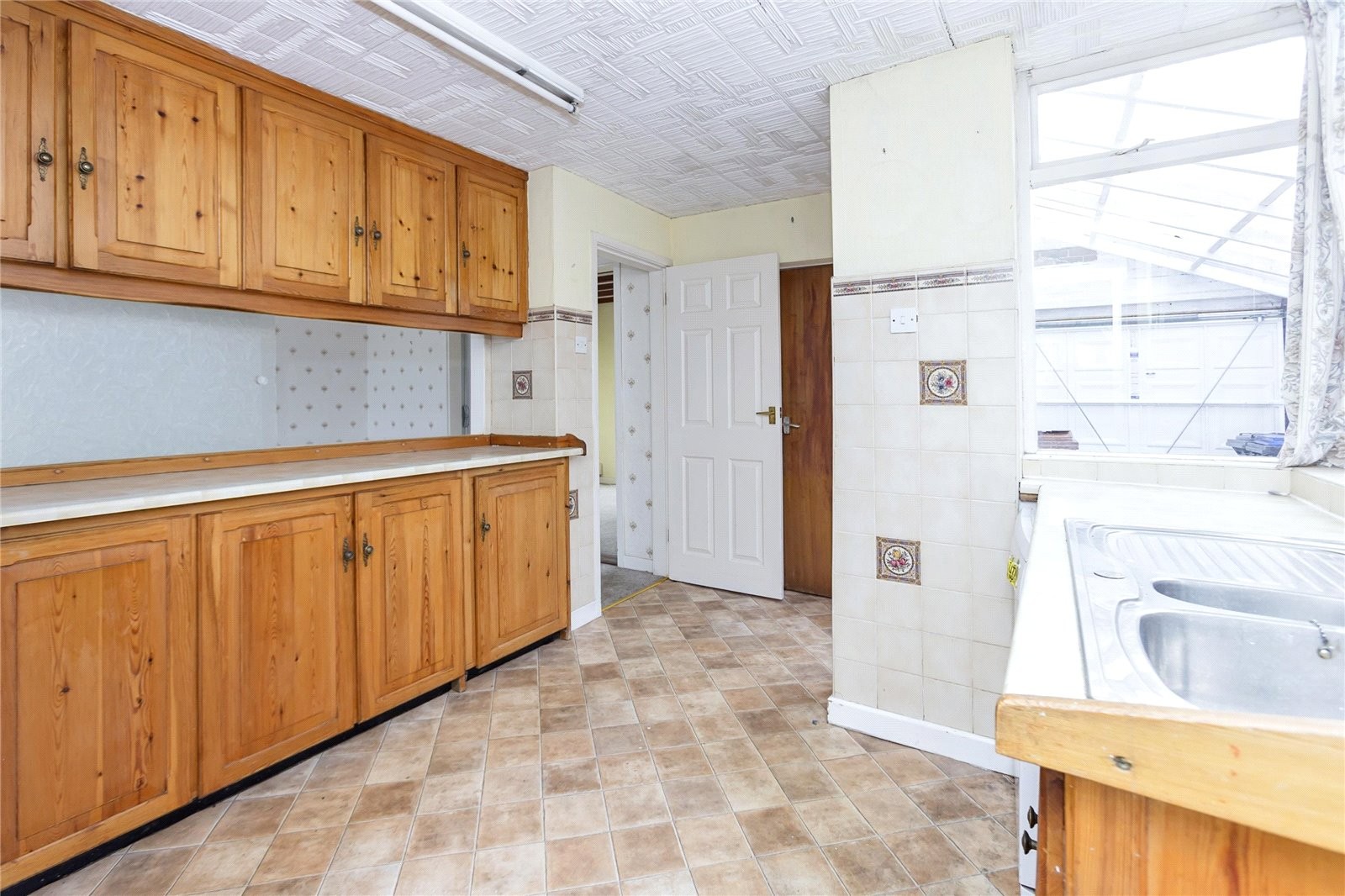 VACANT - Freehold Semi Detached House with Garage