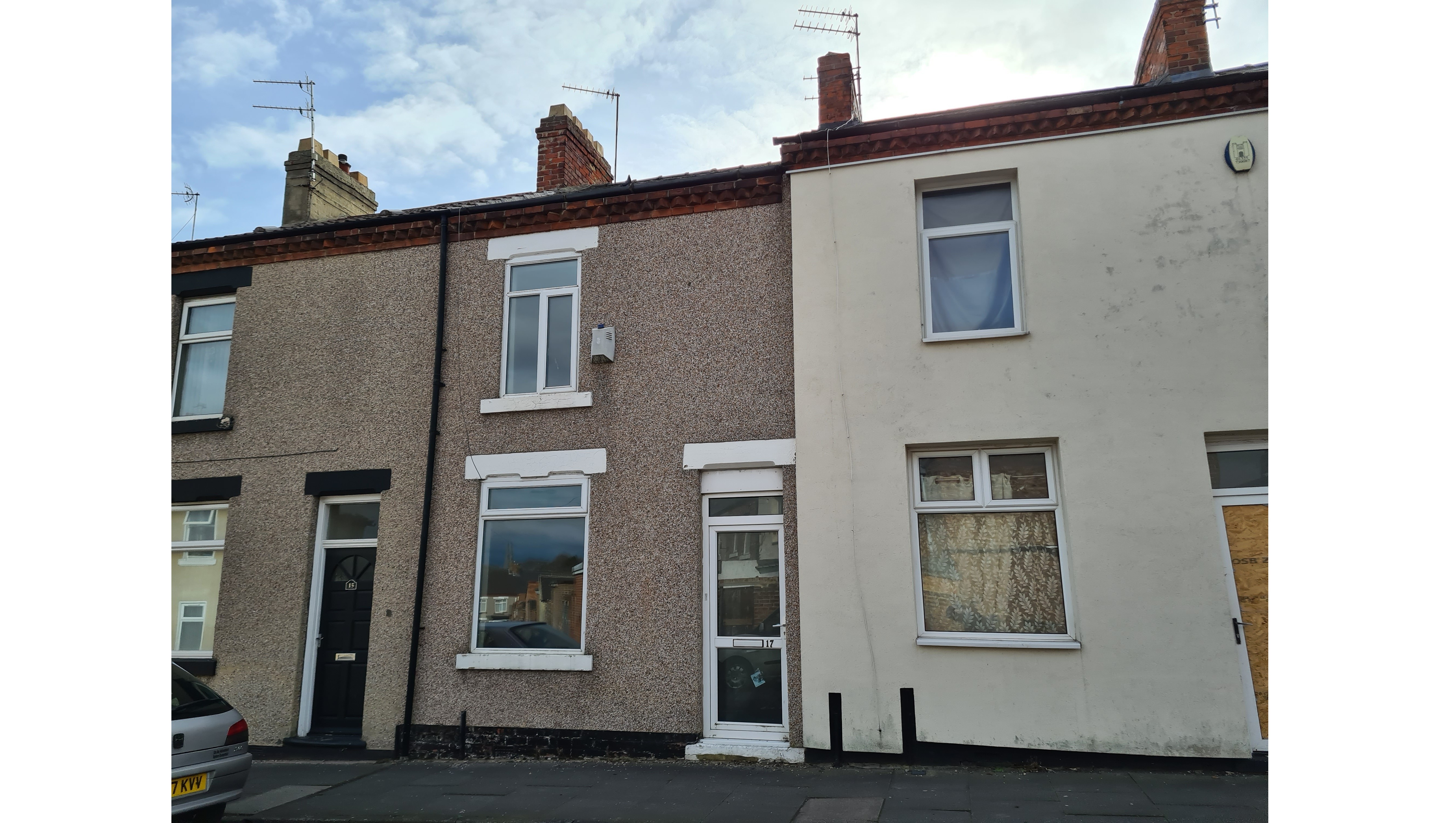 VACANT - Freehold Mid Terrace House