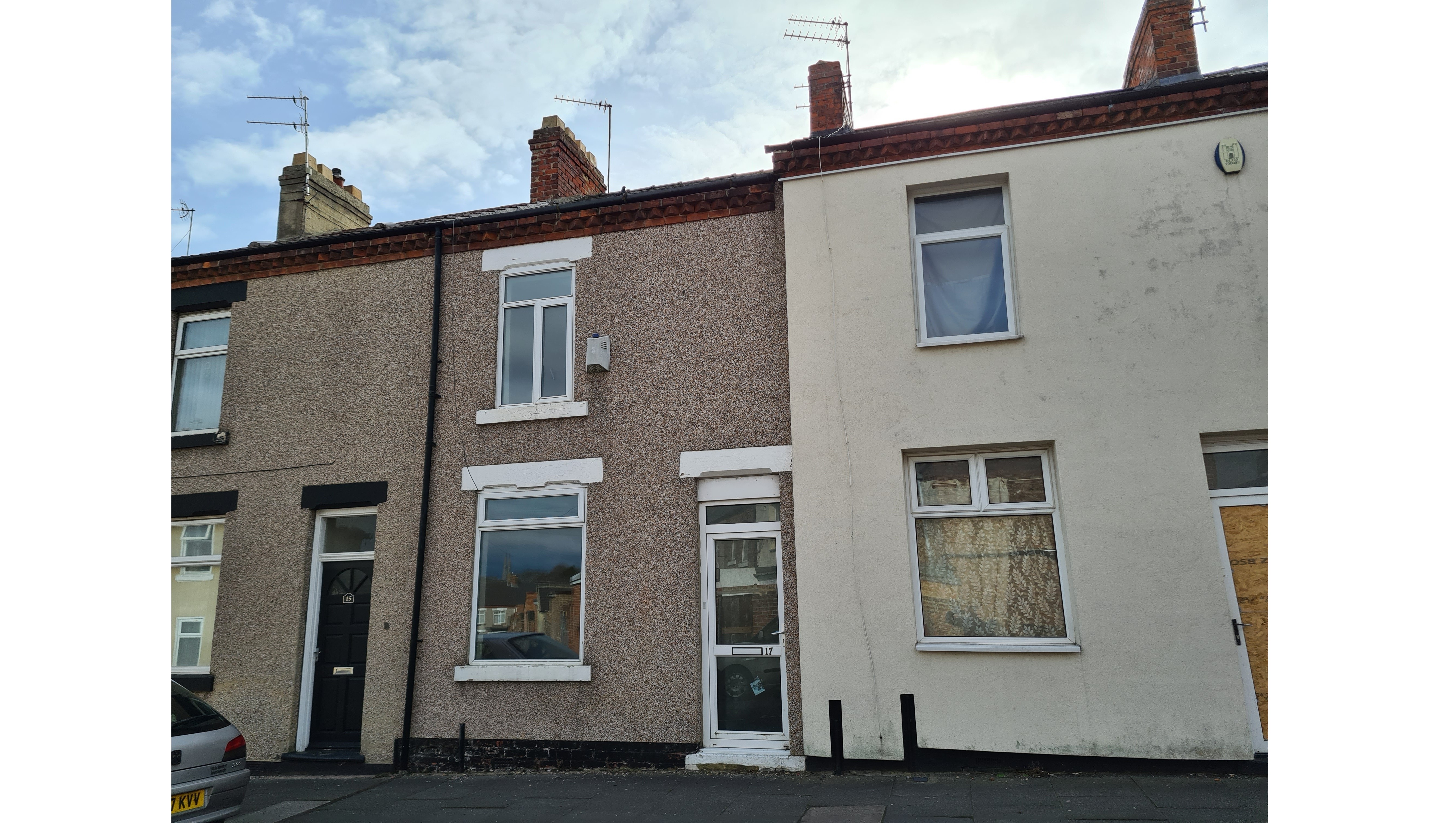 VACANT - Freehold Mid Terrace House