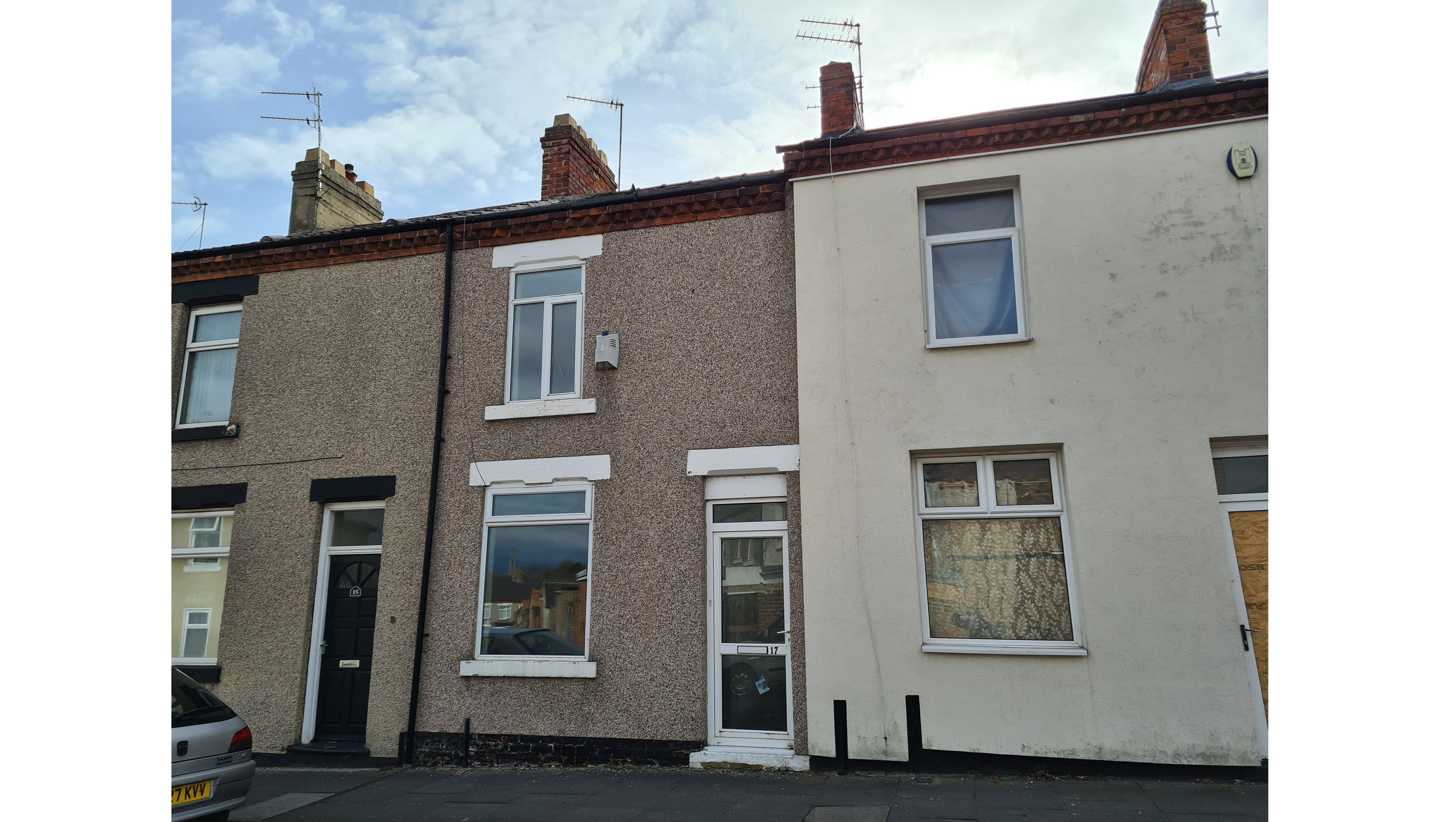 VACANT - Freehold Mid Terrace House