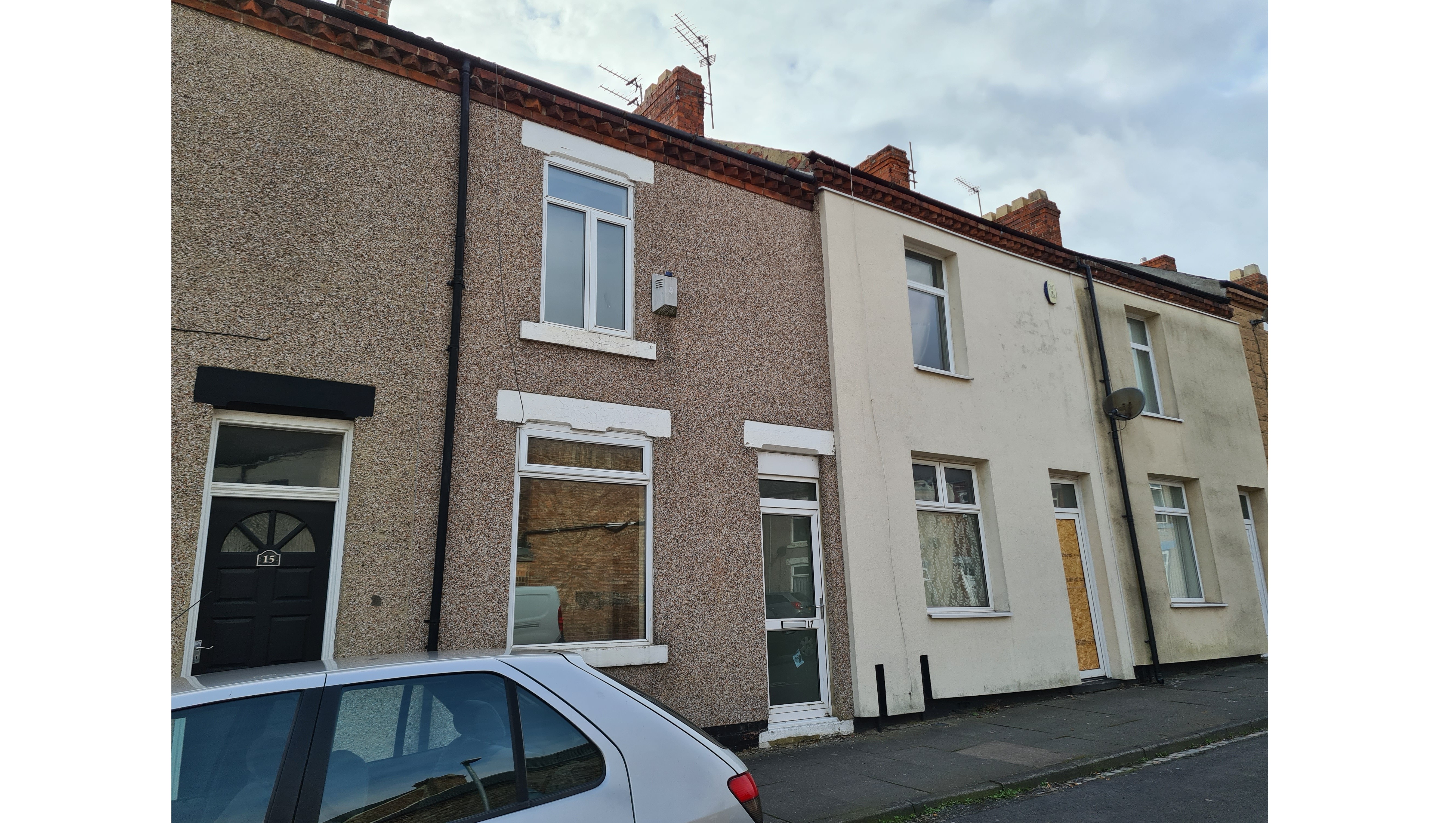 VACANT - Freehold Mid Terrace House
