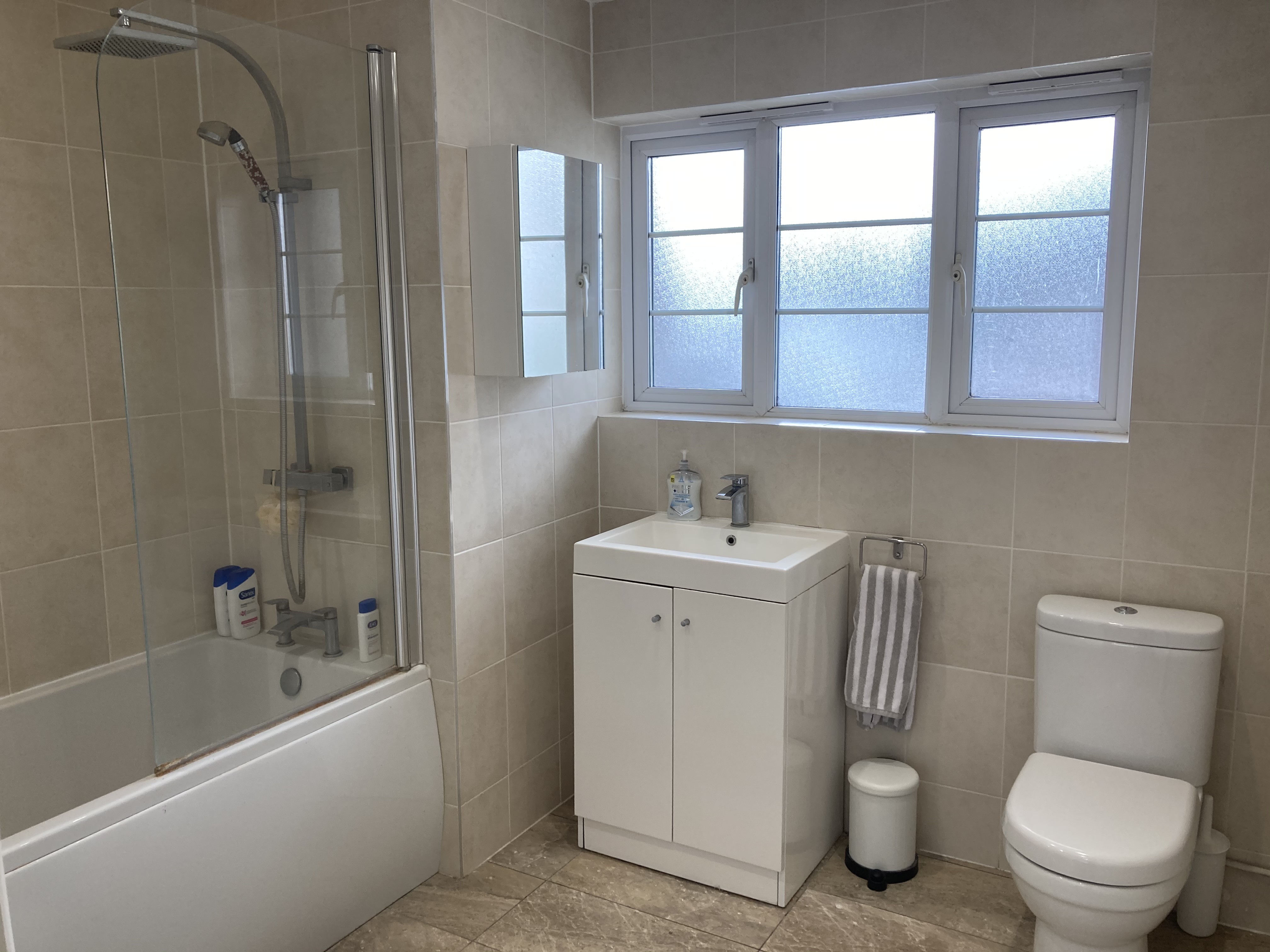 VACANT - Leasehold Self Contained Flat
