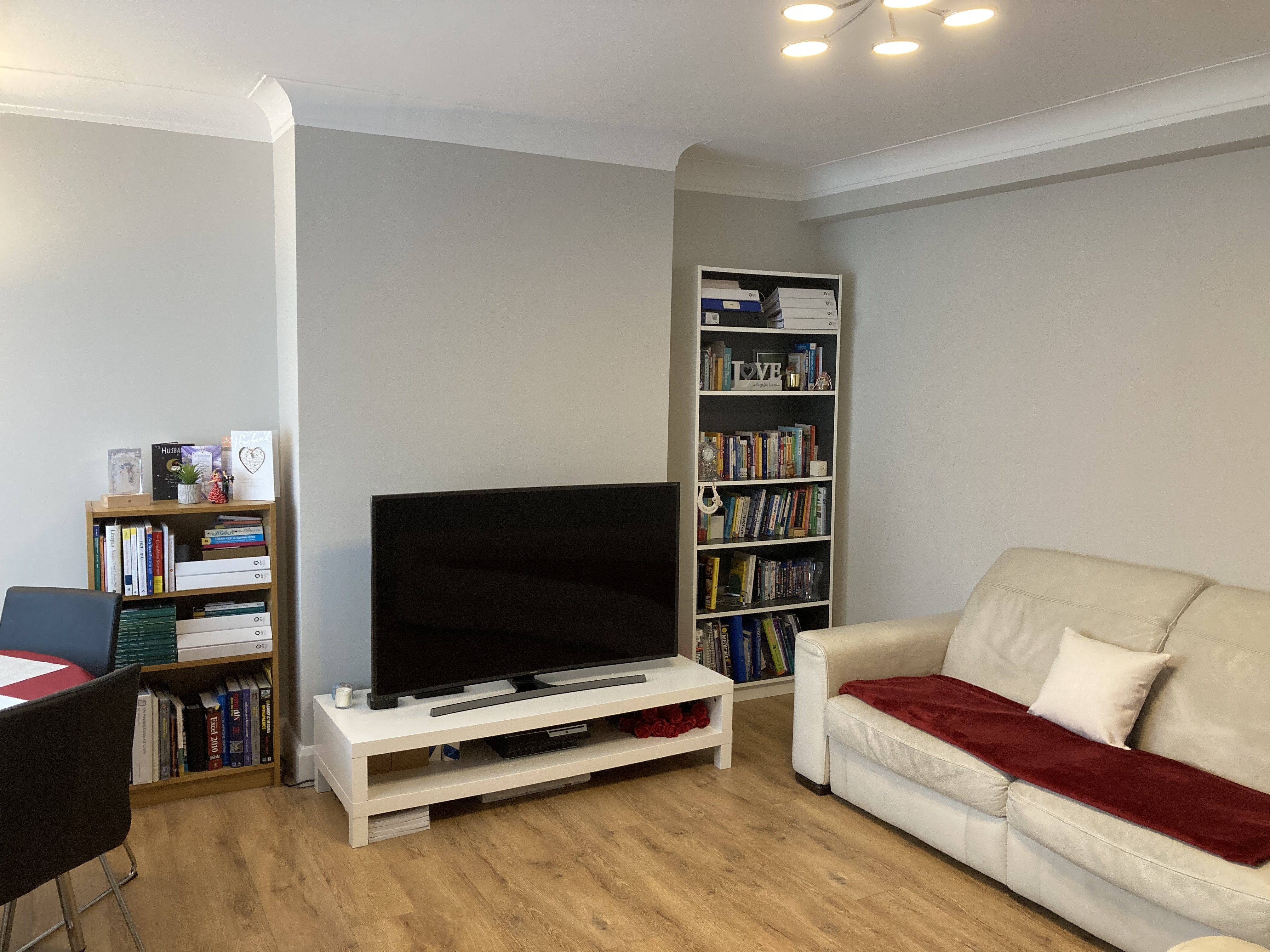 VACANT - Leasehold Self Contained Flat