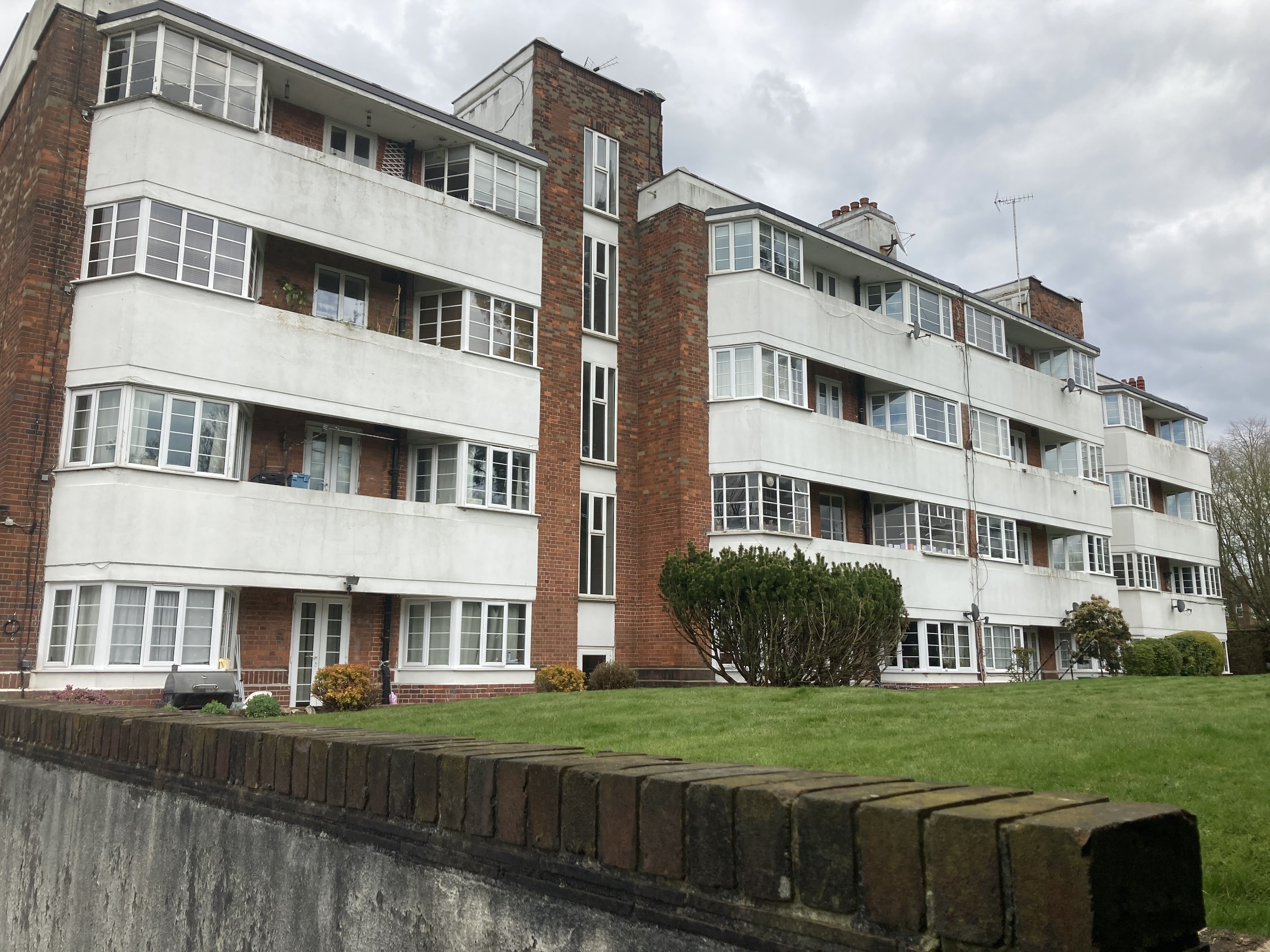 VACANT - Leasehold Self Contained Flat