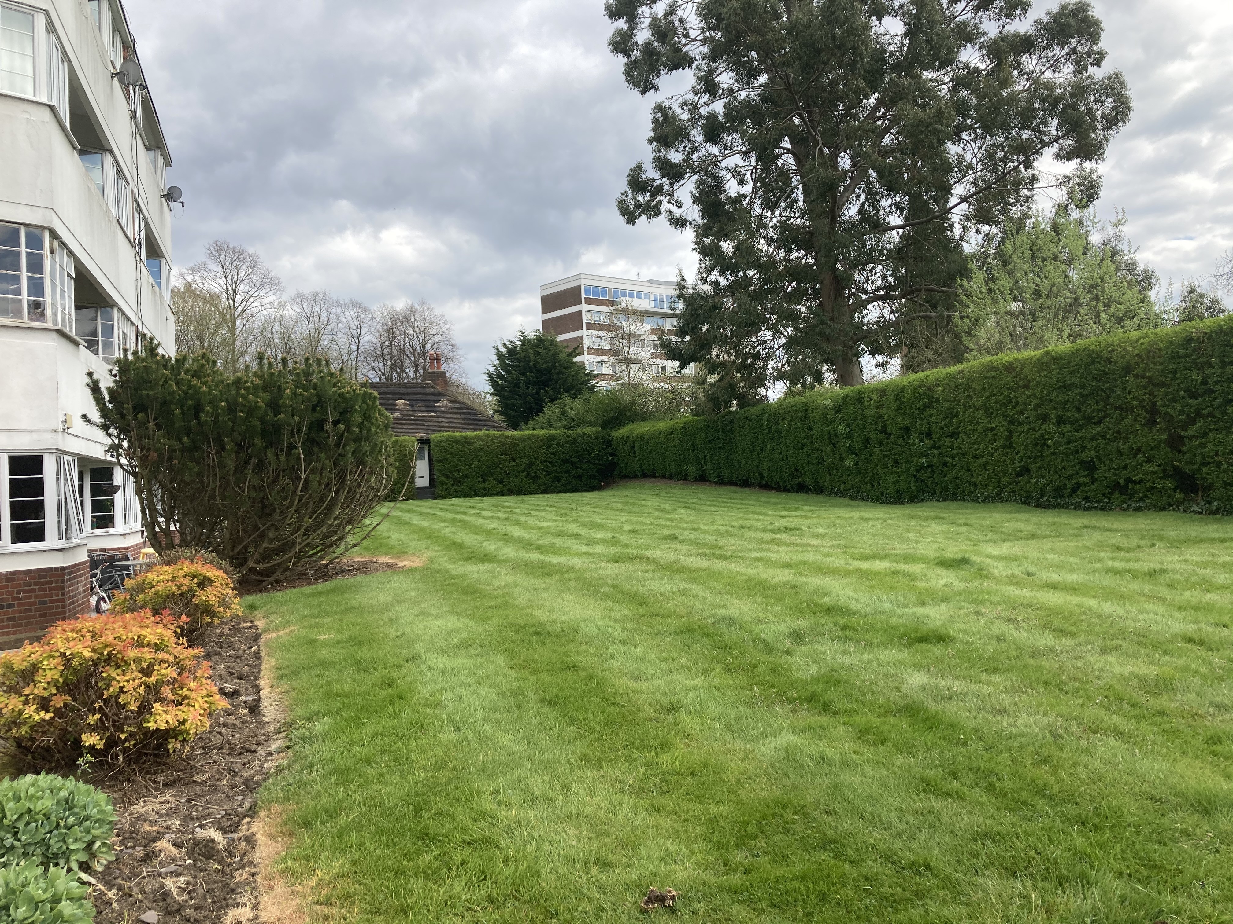 VACANT - Leasehold Self Contained Flat