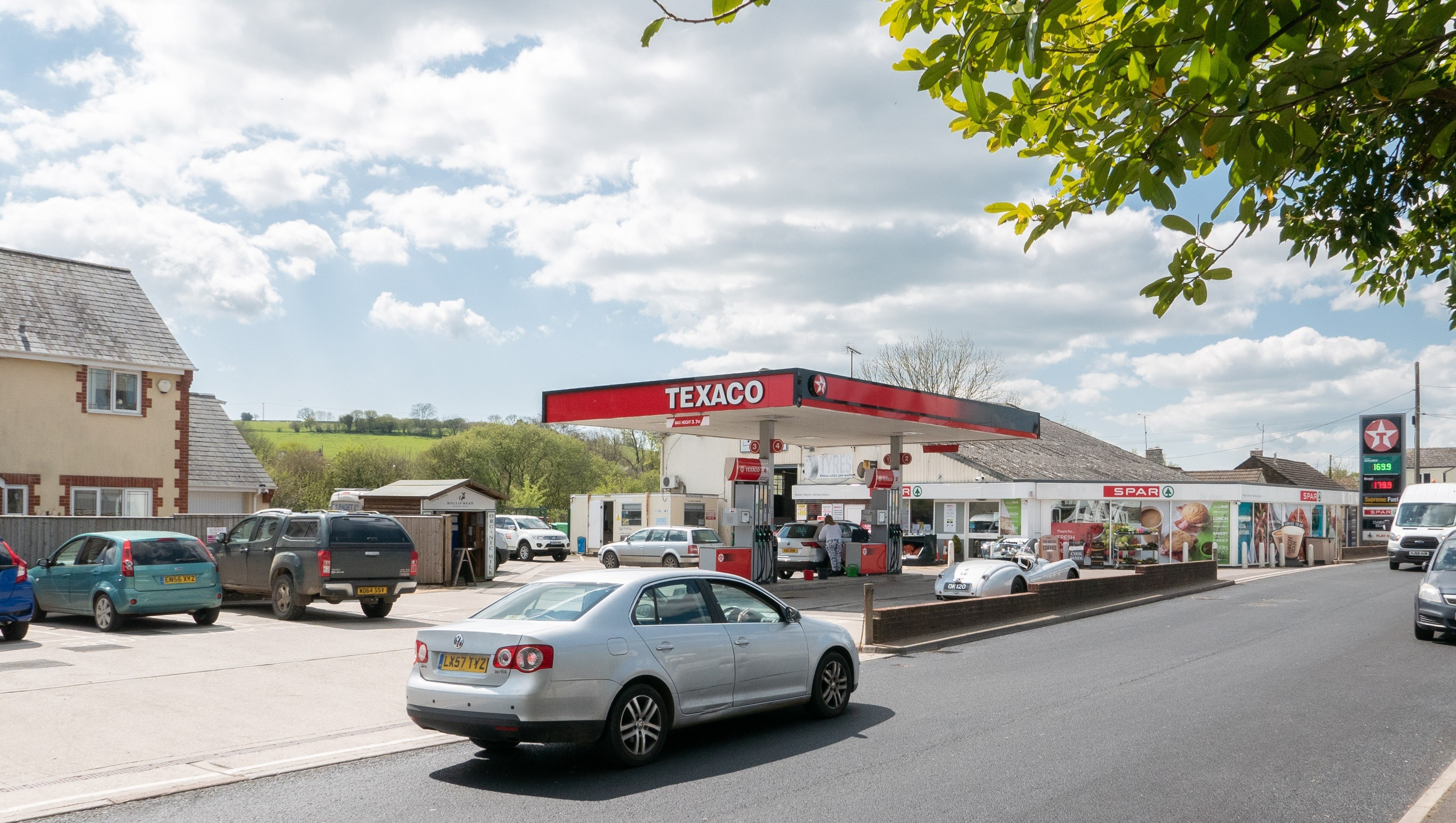 Freehold Fuel Filling Station and Convenience Store Investment