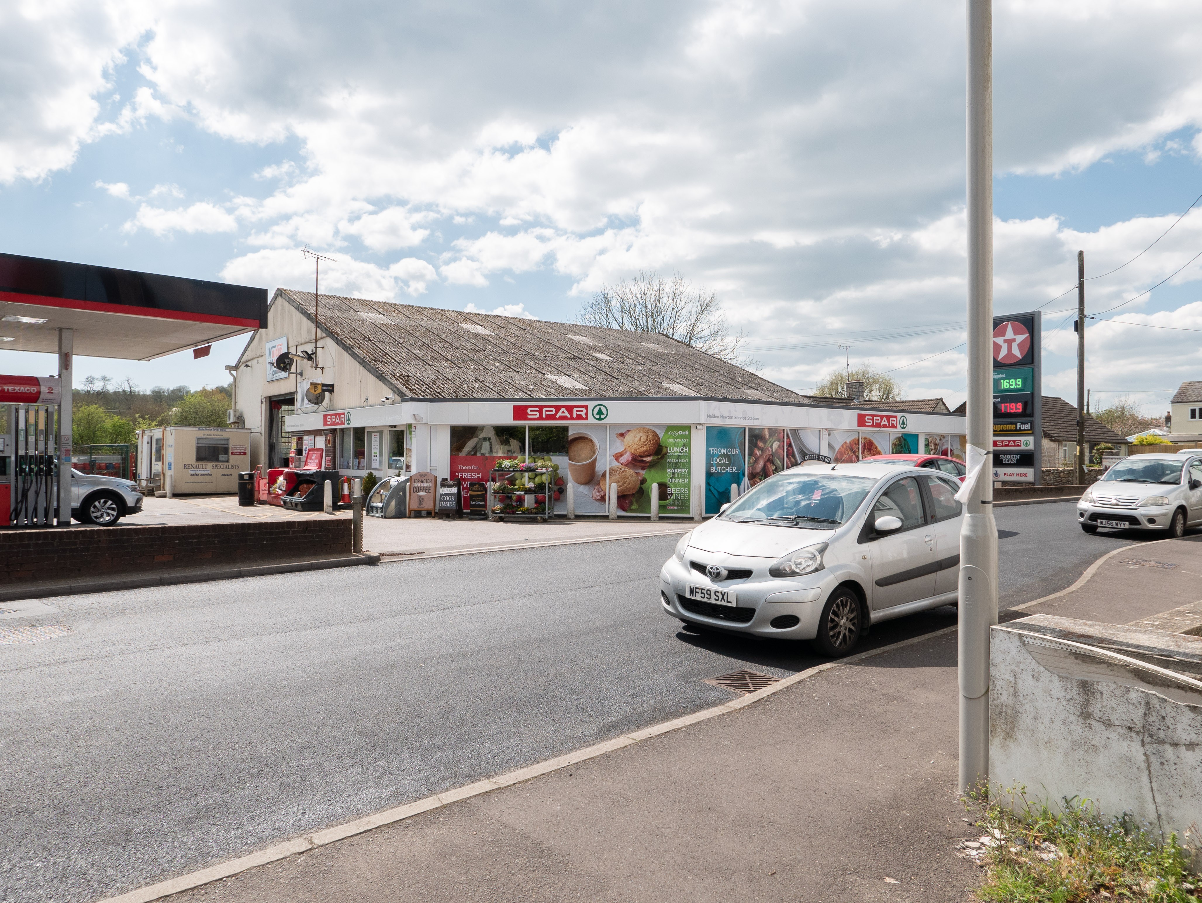 Freehold Fuel Filling Station and Convenience Store Investment