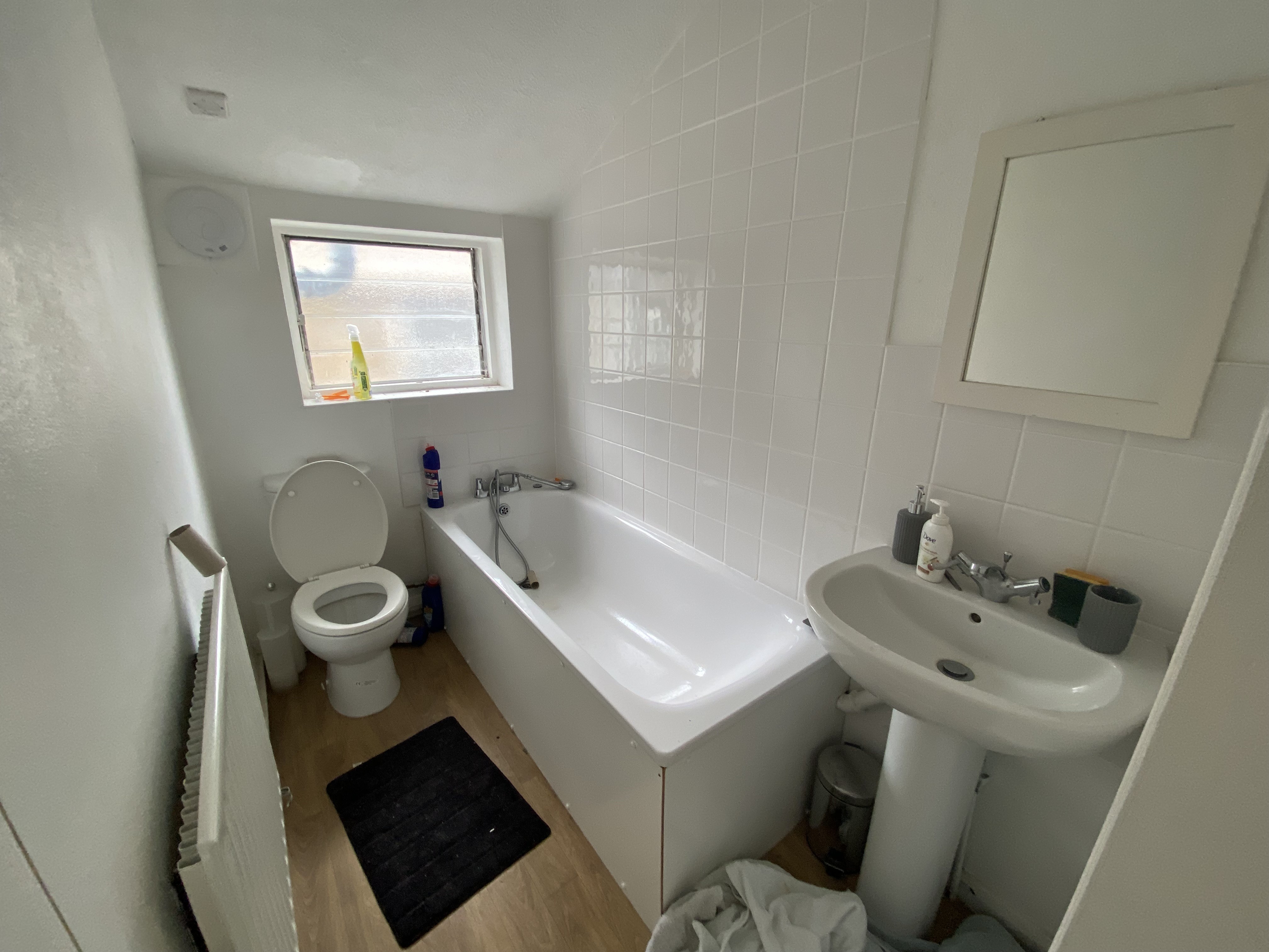 VACANT - Leasehold Self Contained Second Floor Flat