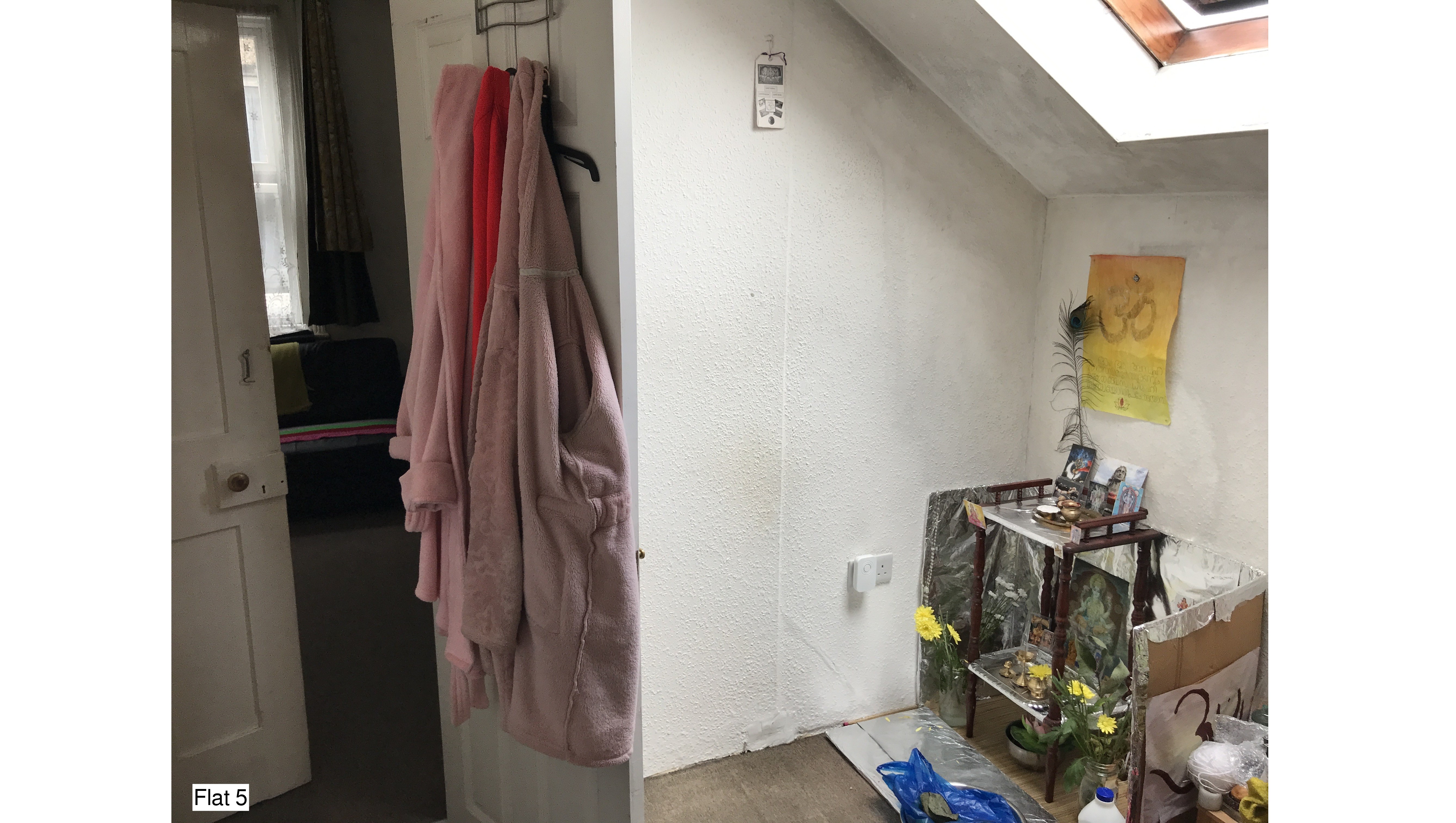 INVESTMENT - Freehold End of Terrace Building