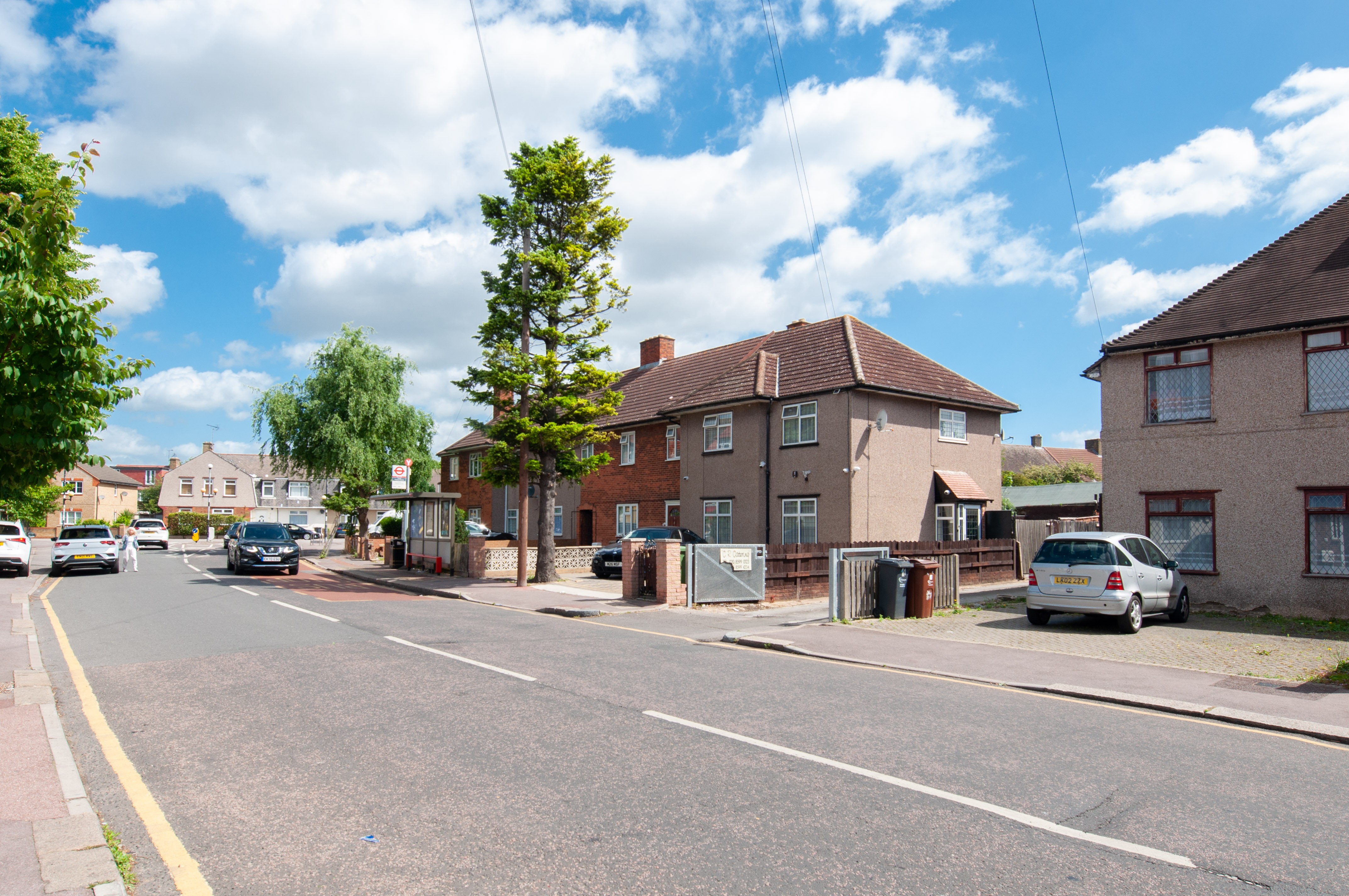 Freehold Workshop/Storage Investment with Re-Development Potential