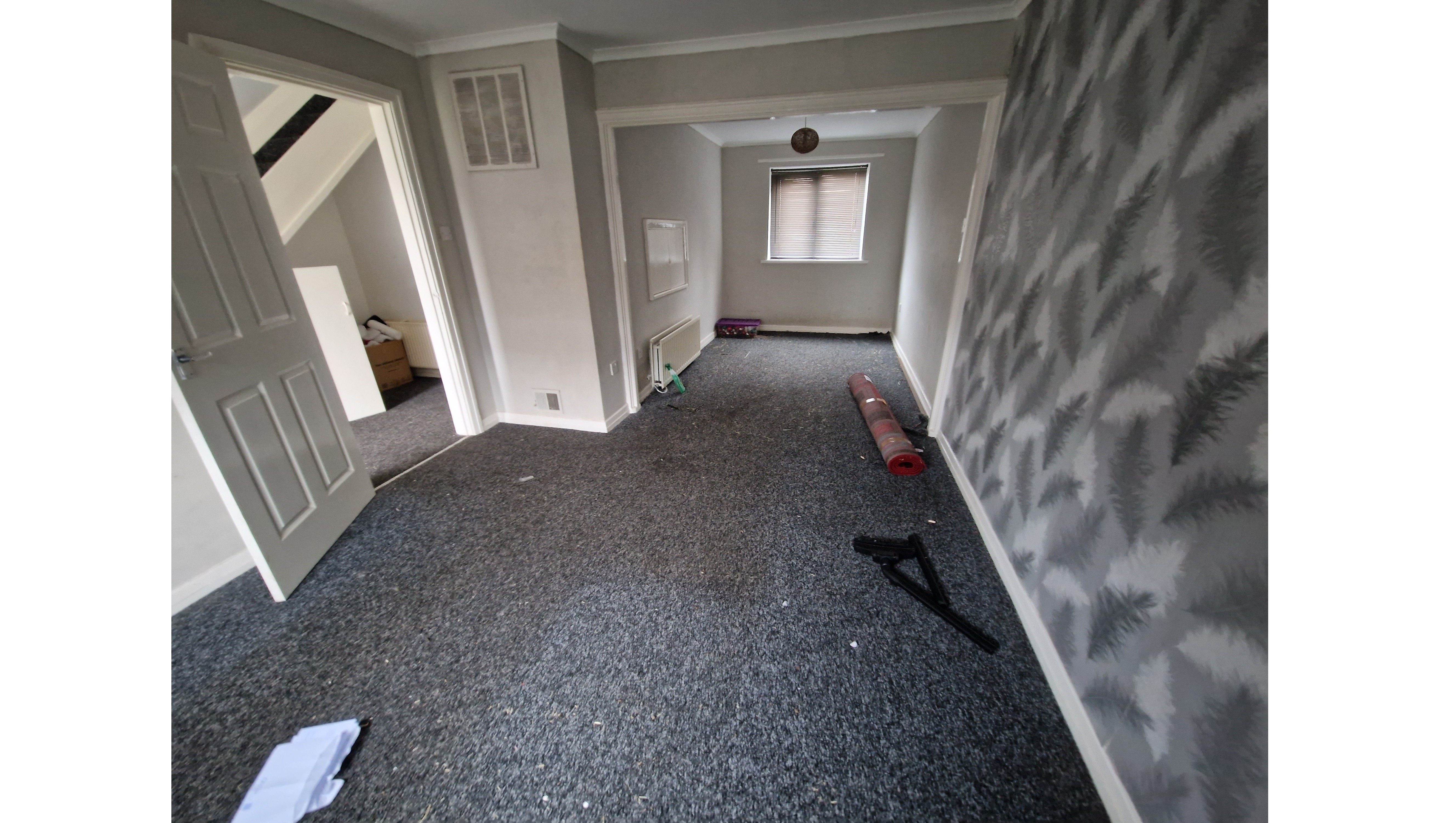 VACANT - Freehold End of Terrace House