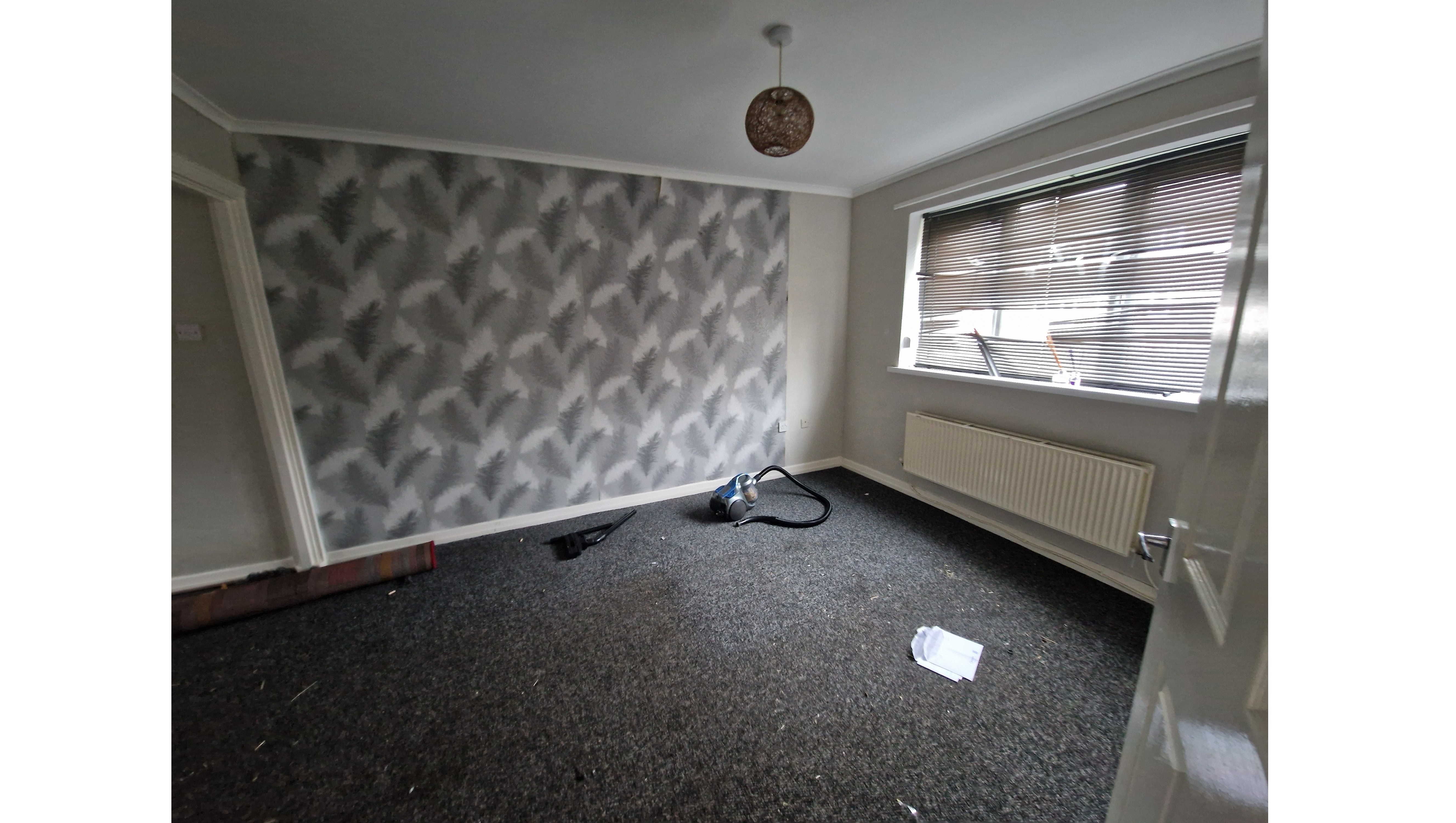 VACANT - Freehold End of Terrace House