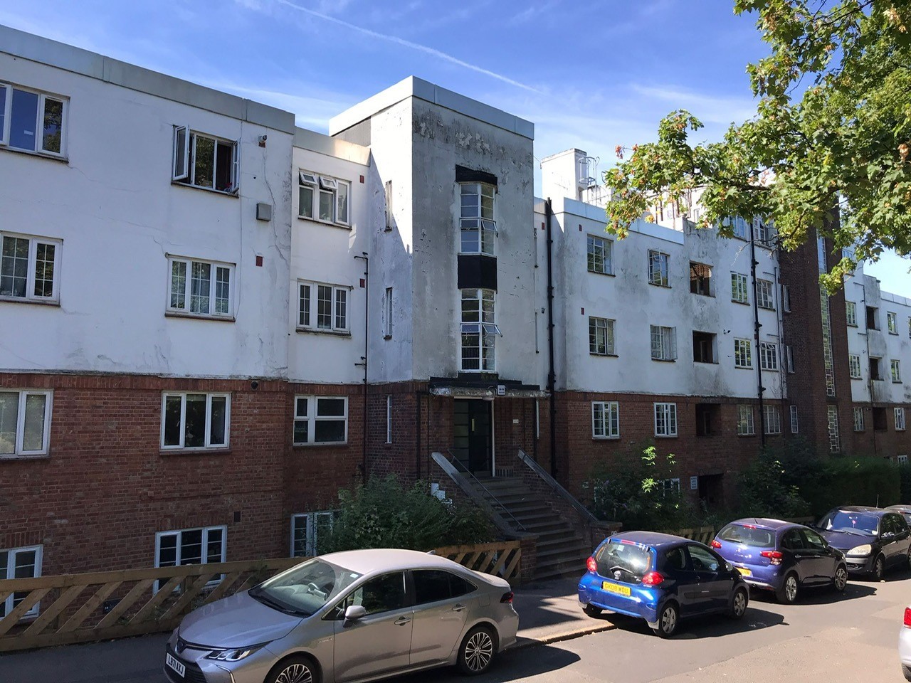 Vacant - Leasehold Self Contained First Floor Flat
