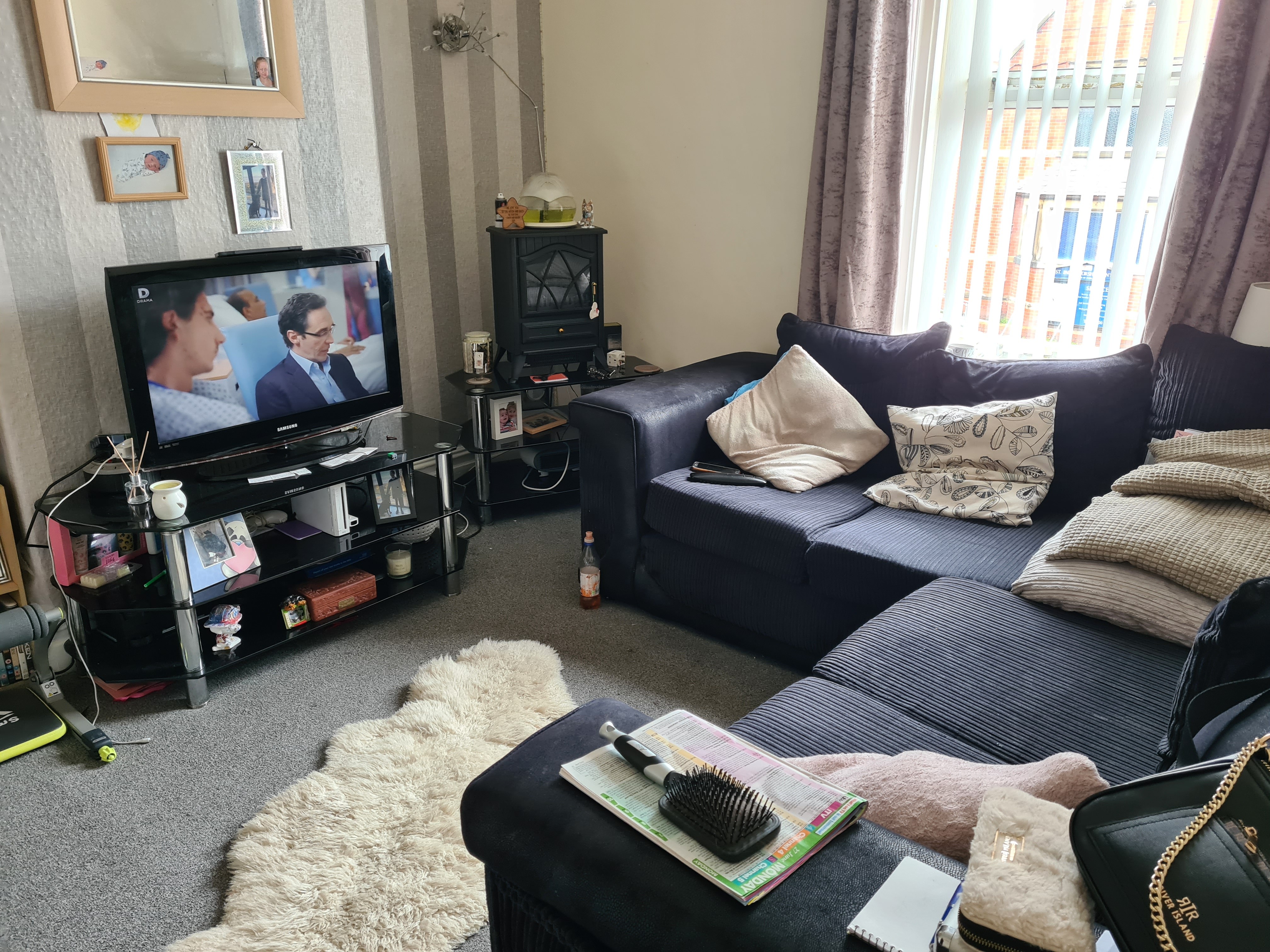 INVESTMENT/VACANT - Freehold Mid Terrace Building providing Four self-contained Flats