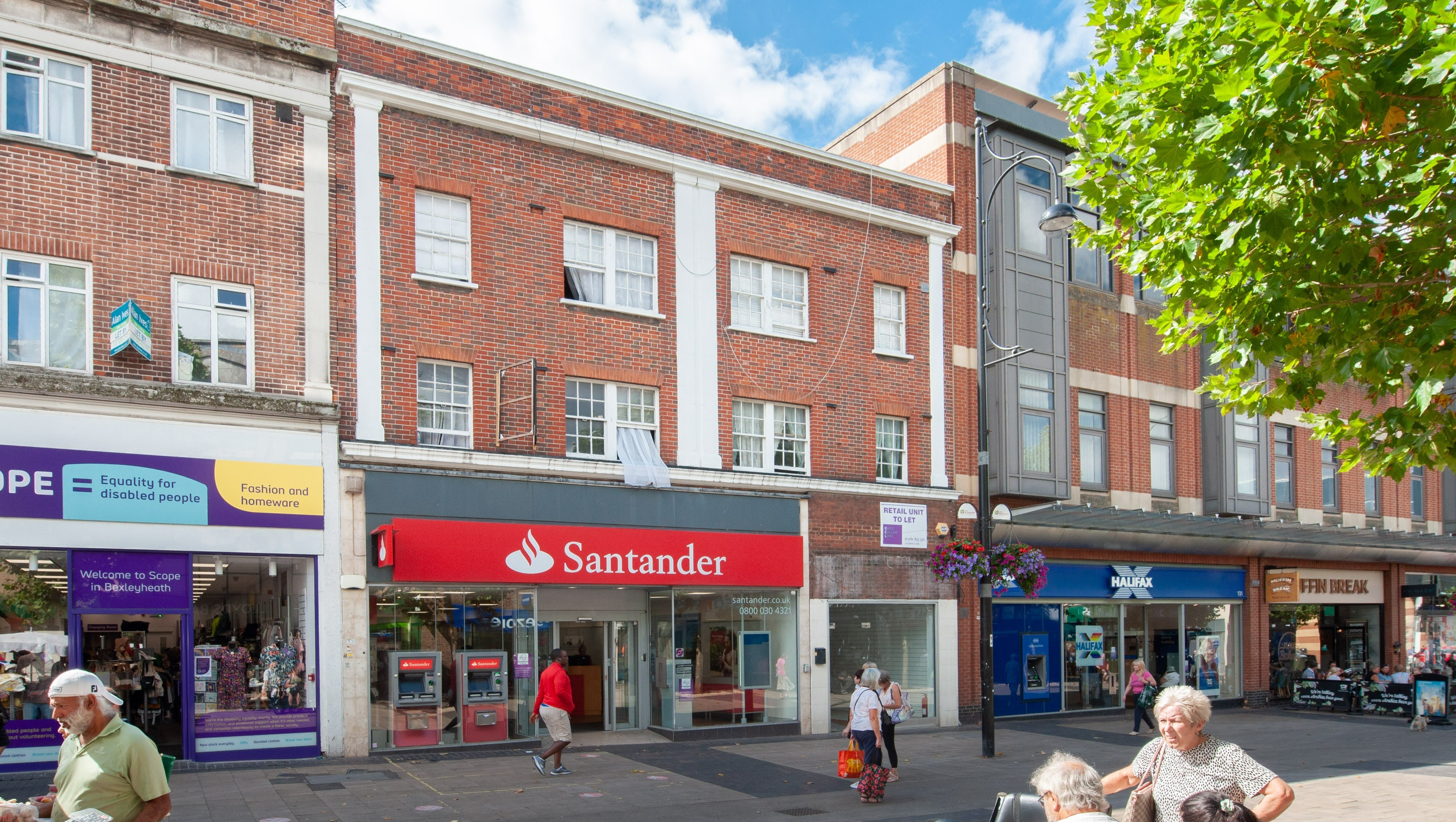 Well Located Long Leasehold Bank Investment
