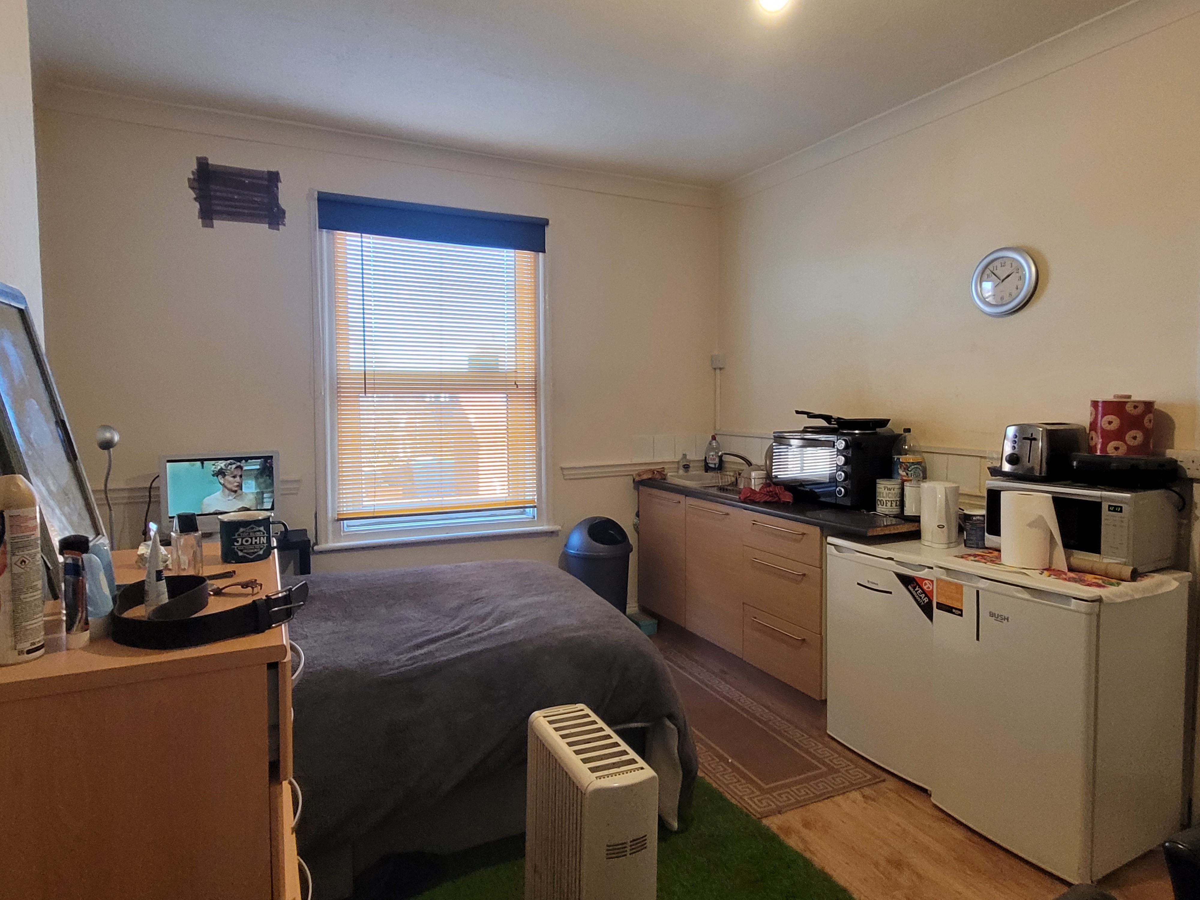 INVESTMENT - Freehold Terrace Building 