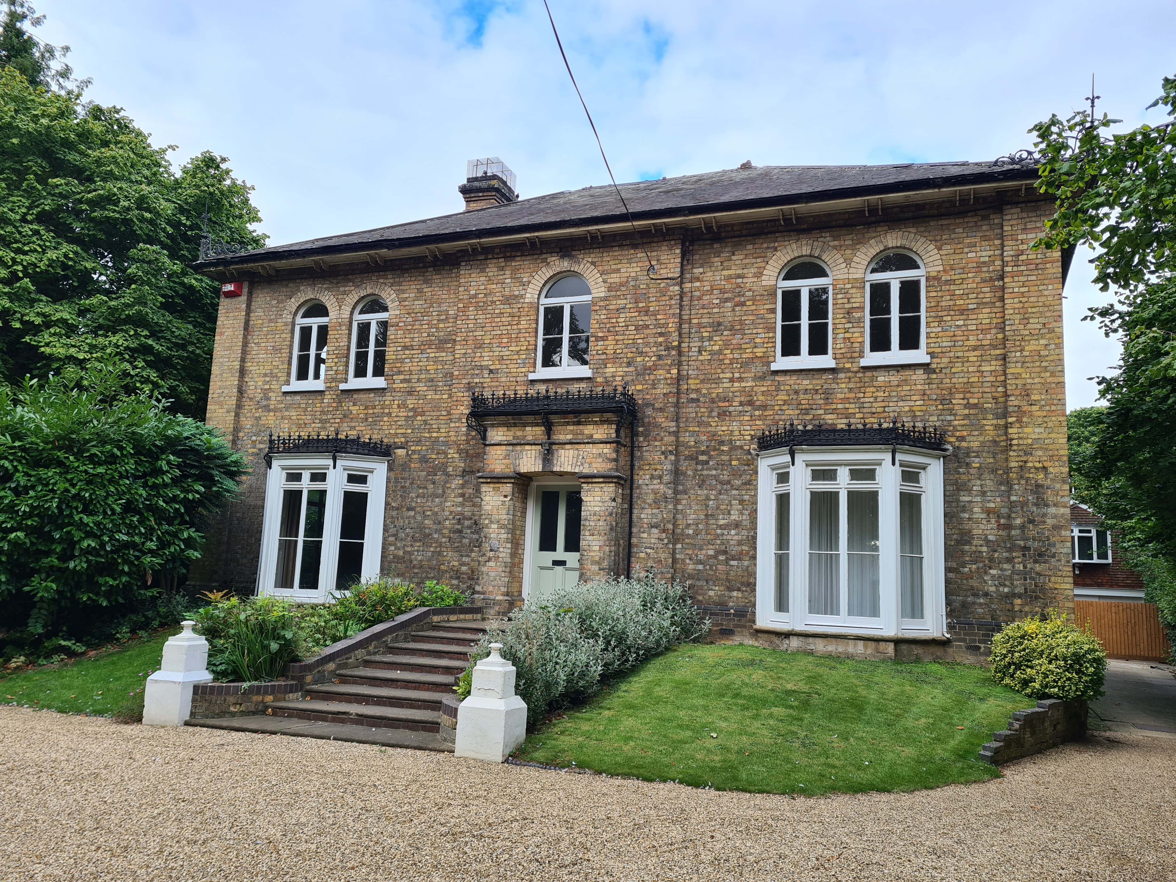 VACANT - Freehold Detached Grade II Listed Building