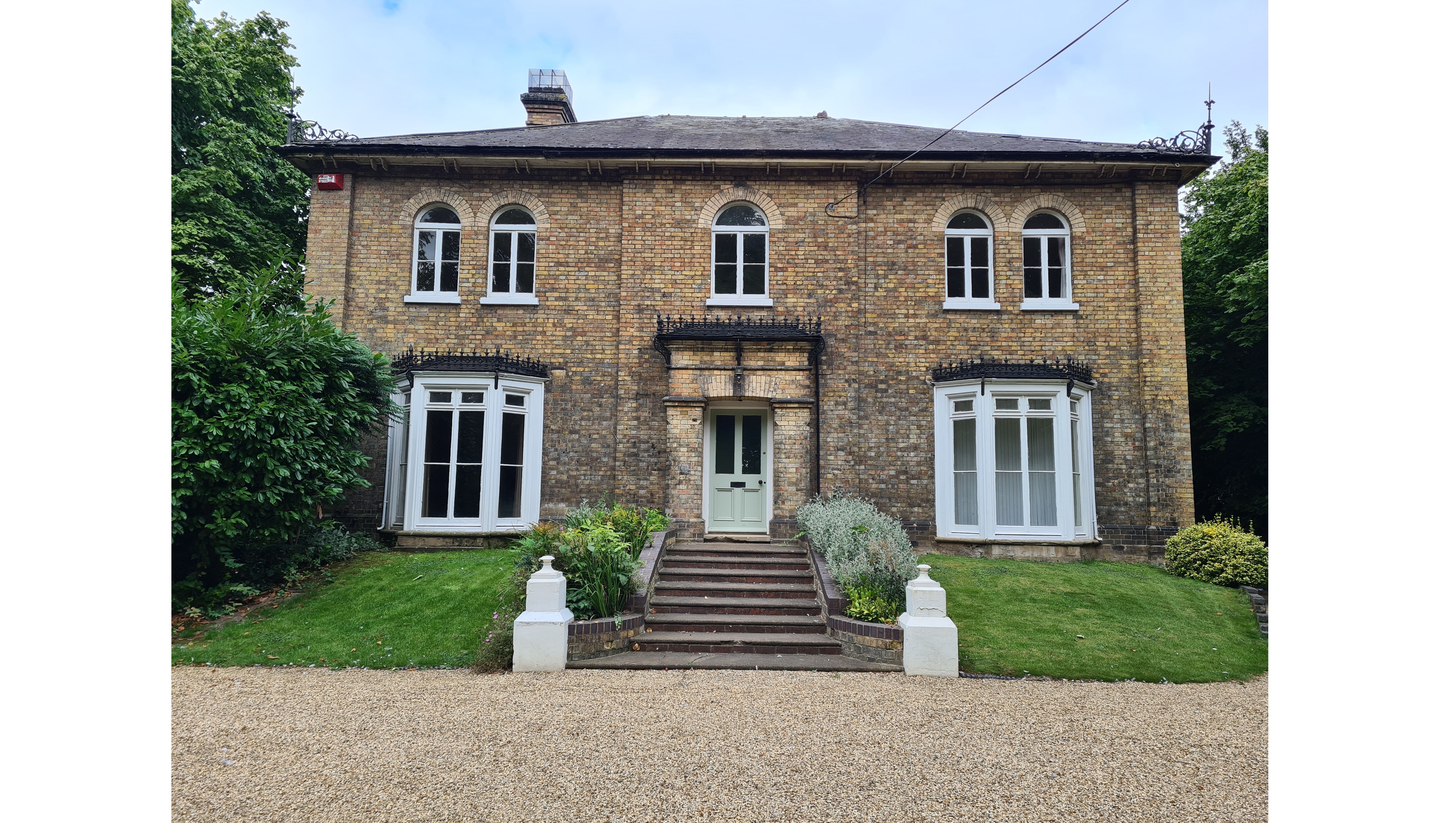 VACANT - Freehold Detached Grade II Listed Building
