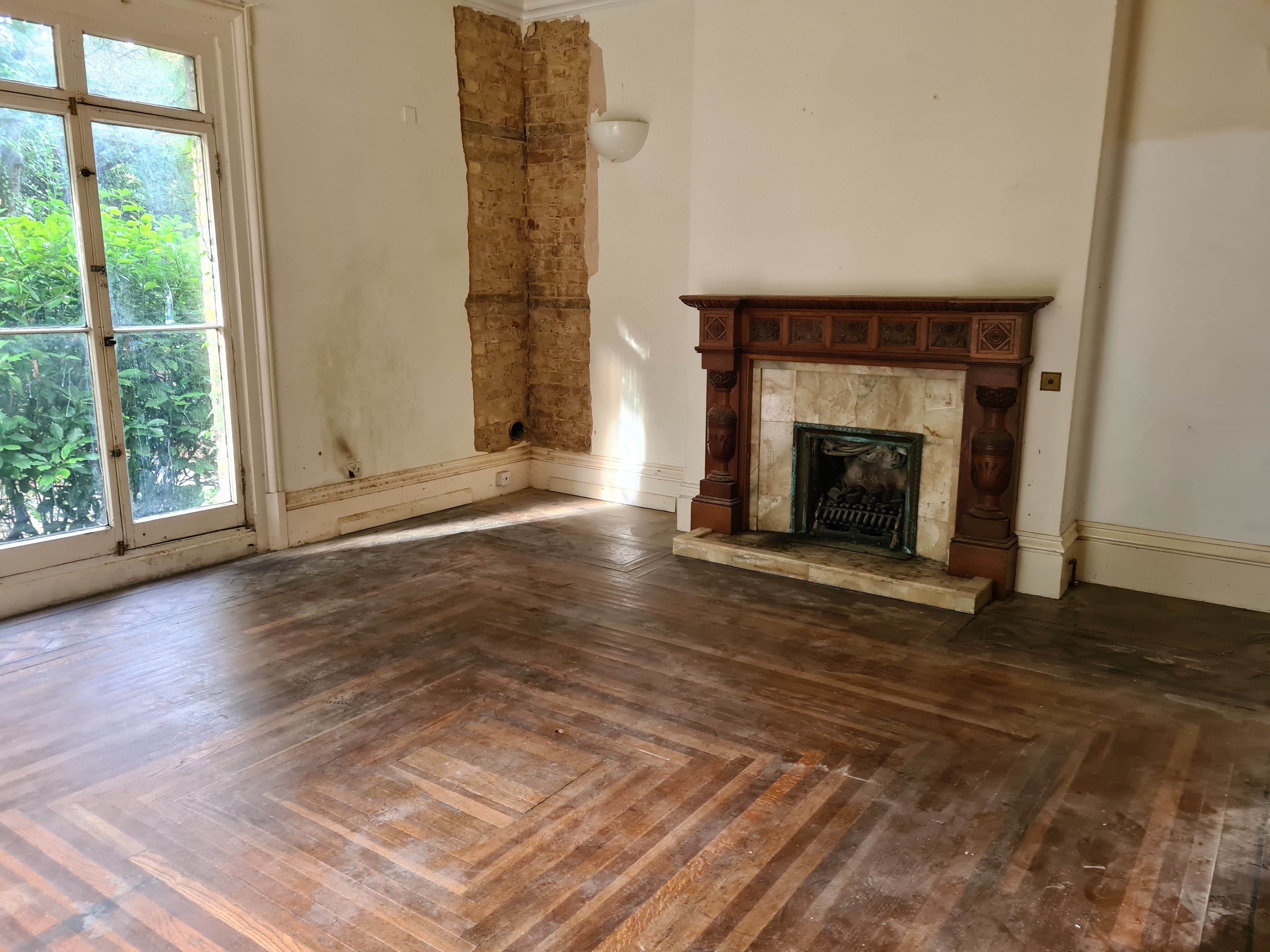 VACANT - Freehold Detached Grade II Listed Building