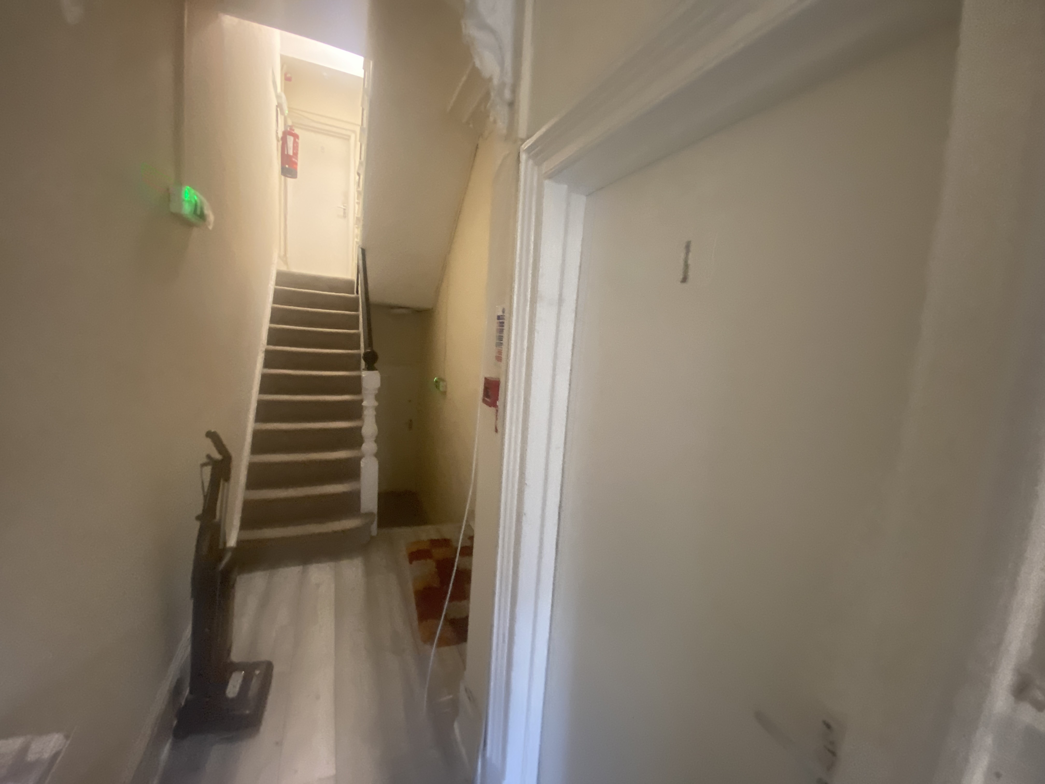 INVESTMENT - Freehold Mid Terrace Building