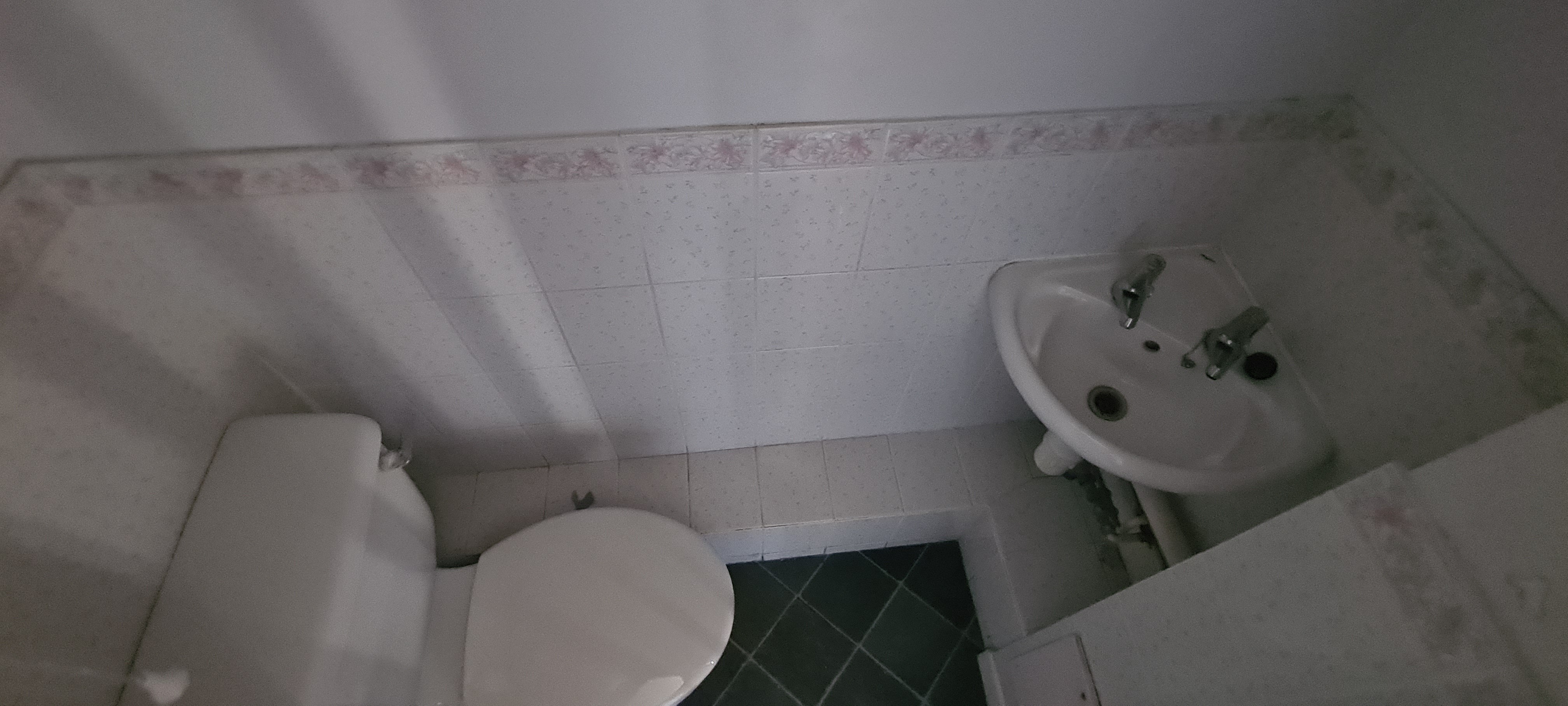 VACANT - Freehold End of Terrace House